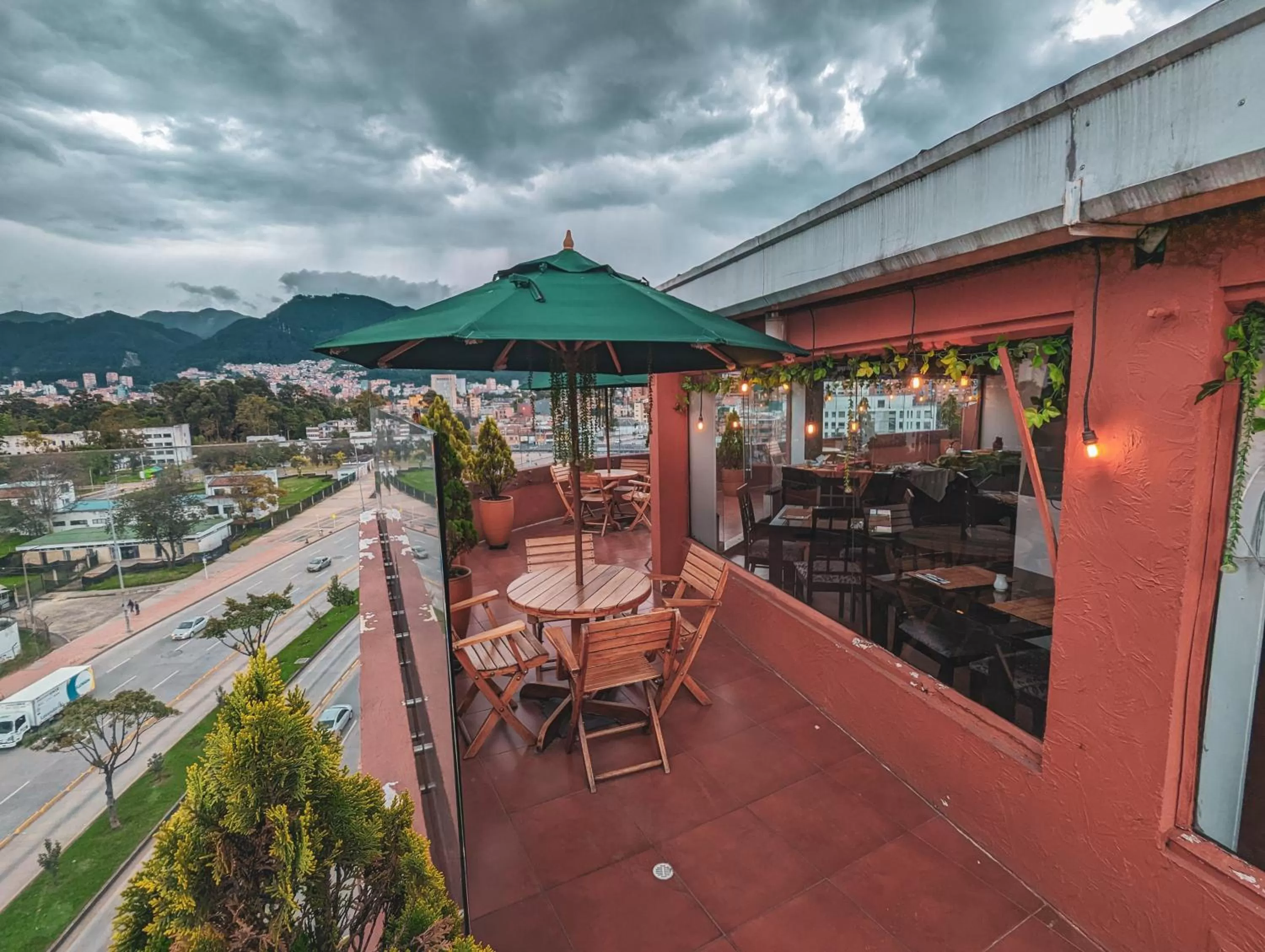 Property building in Hotel Charlotte Suite 26