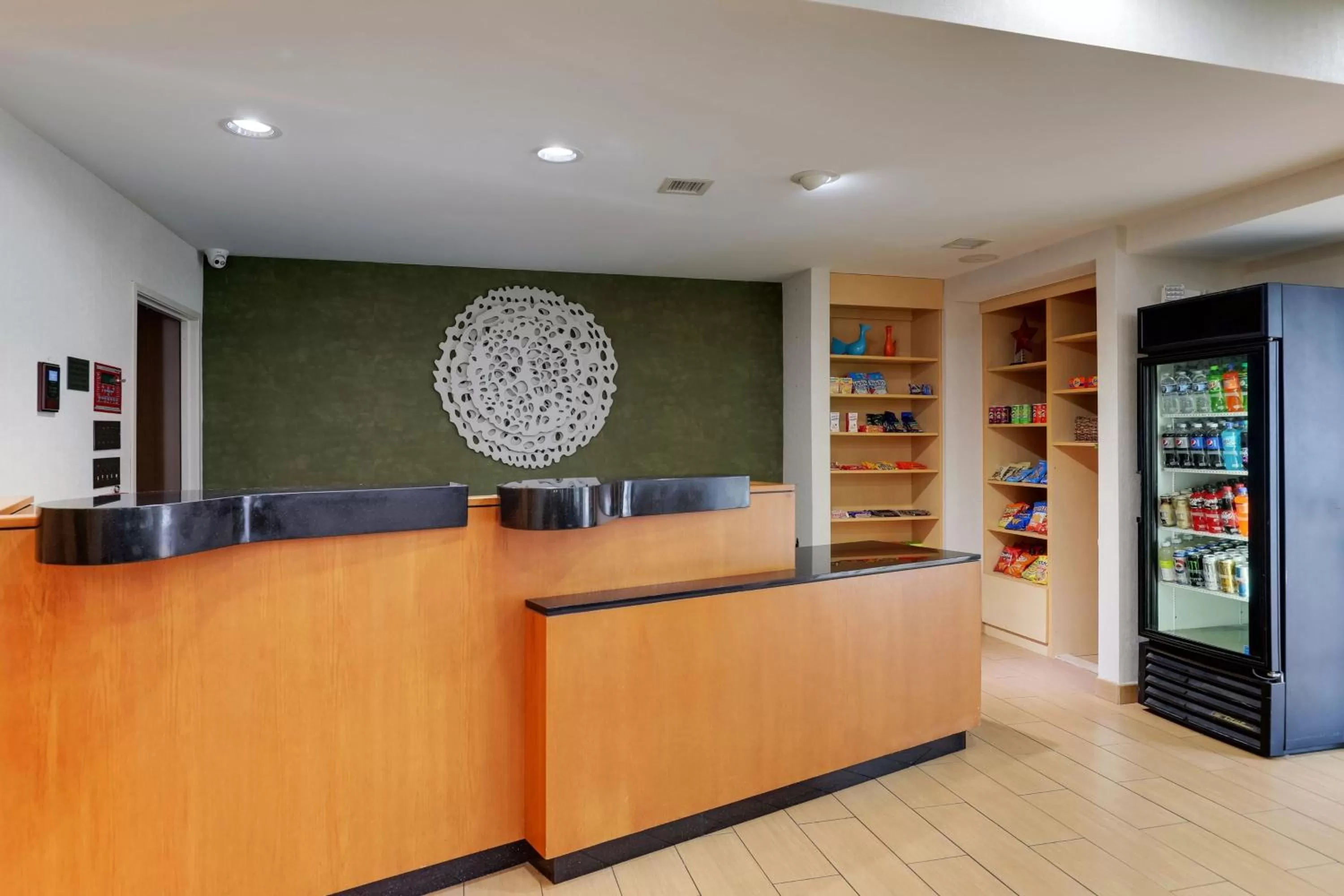 Lobby or reception in Fairfield Inn & Suites by Marriott Fort Worth I-30 West Near NAS JRB