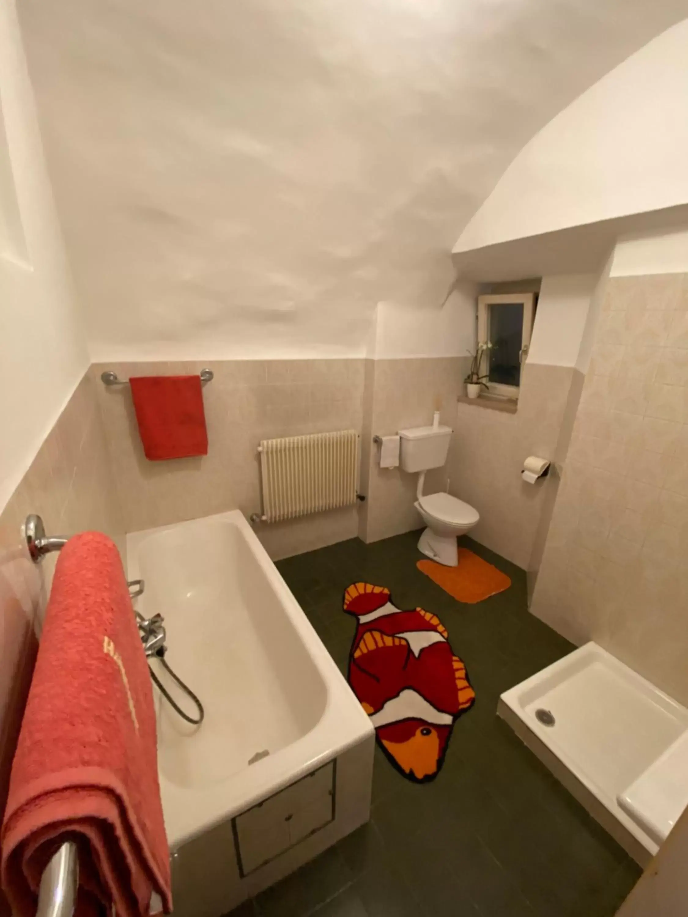 Toilet, Bathroom in Gasthof Albergo Ressmair