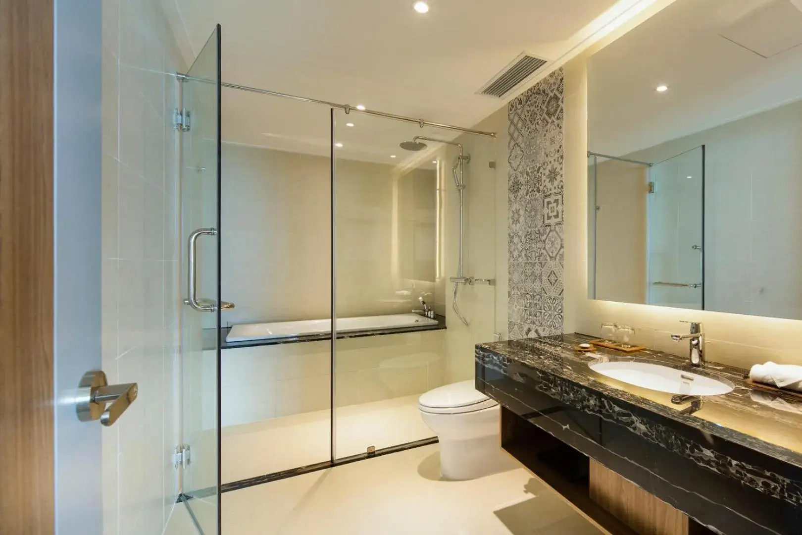Shower, Bathroom in Asteria Comodo Nha Trang Hotel