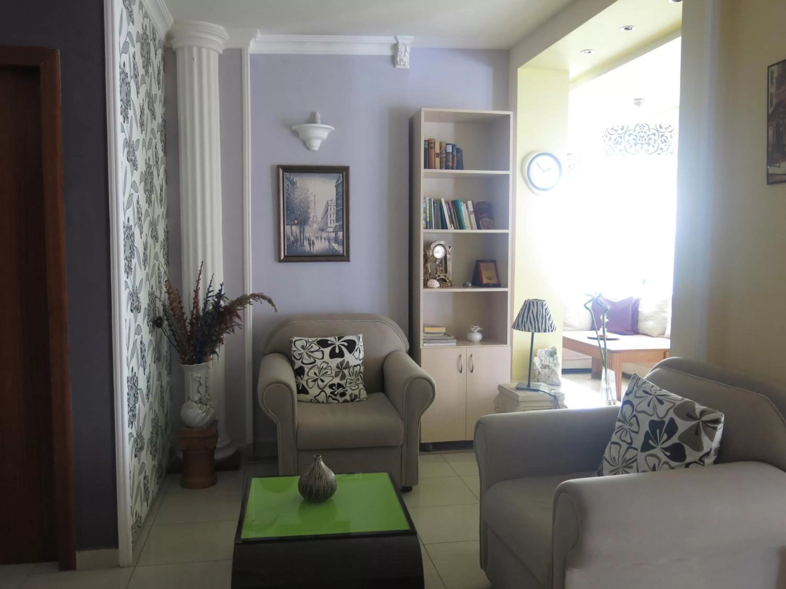 Library in Hotel Lido