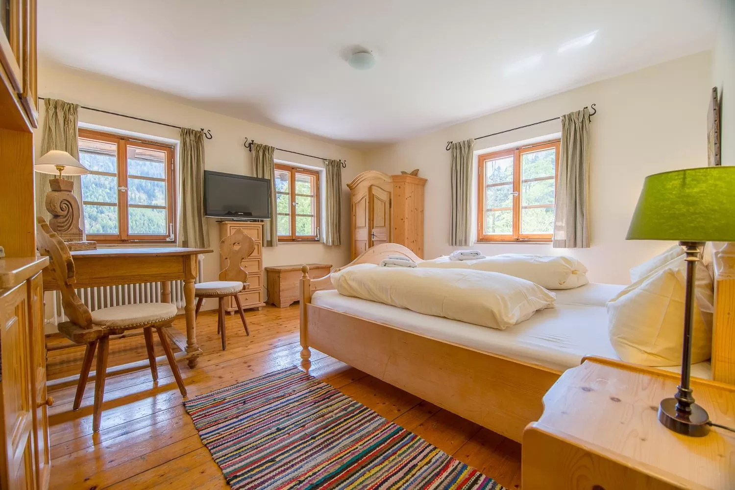 Decorative detail, Bed in Berggasthof Butzn Wirt