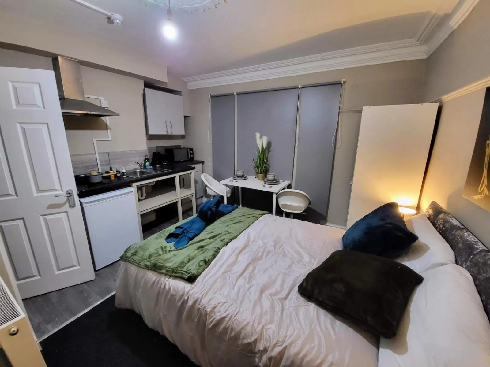 Bed in Easy Living Nottingham - Burns Street