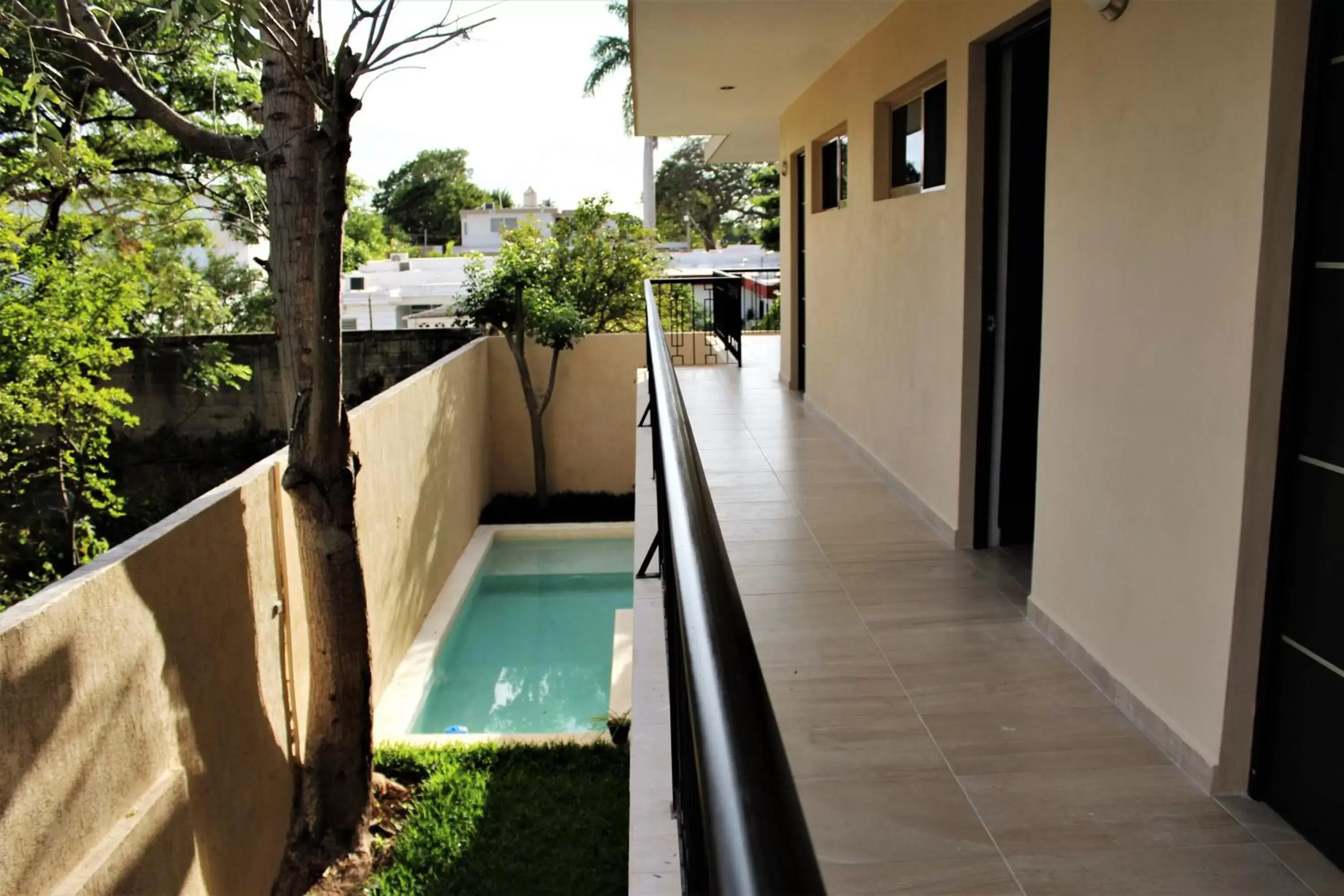 Swimming pool, Balcony/Terrace in Hotel Virreyes