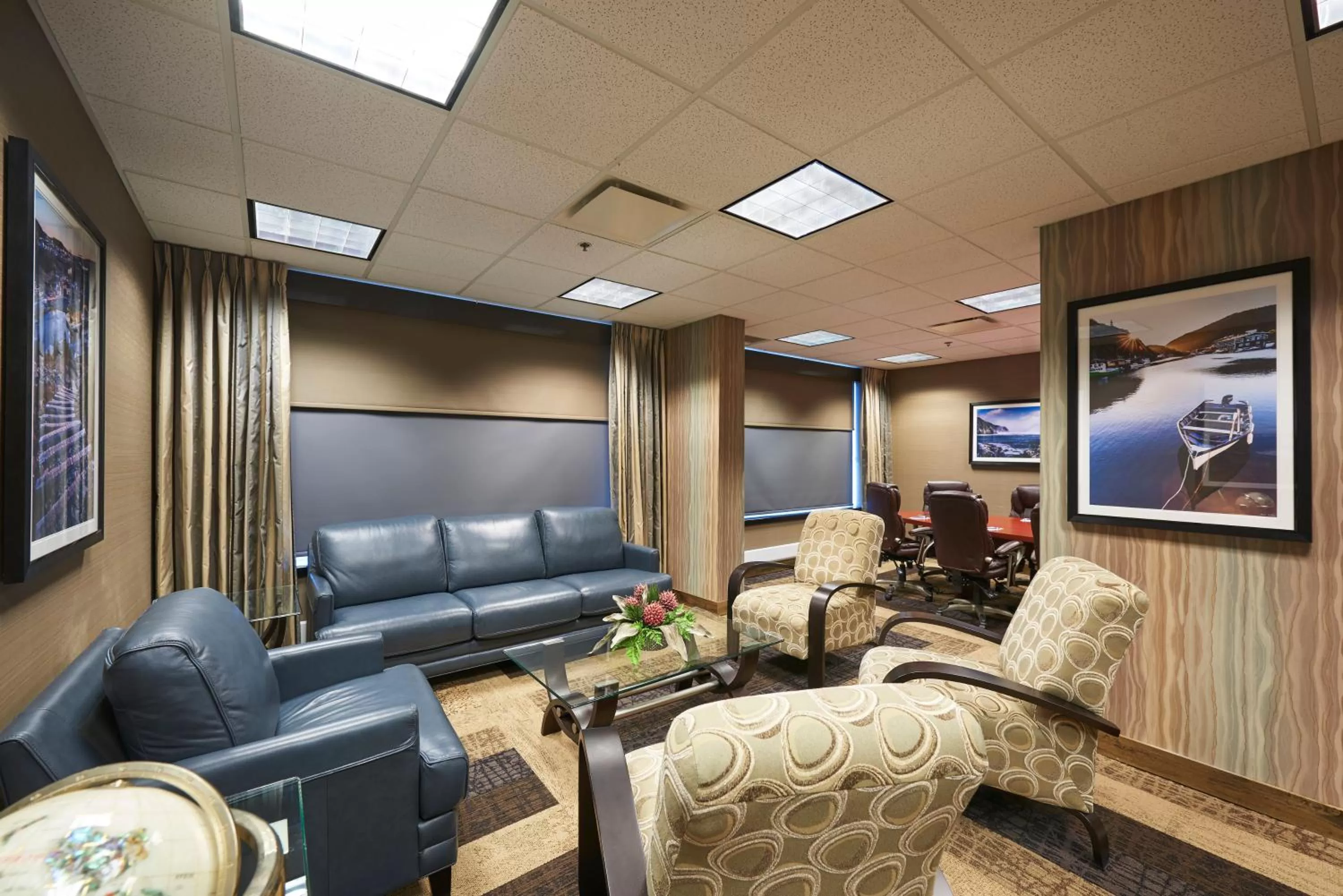 Seating Area in Capital Hotel