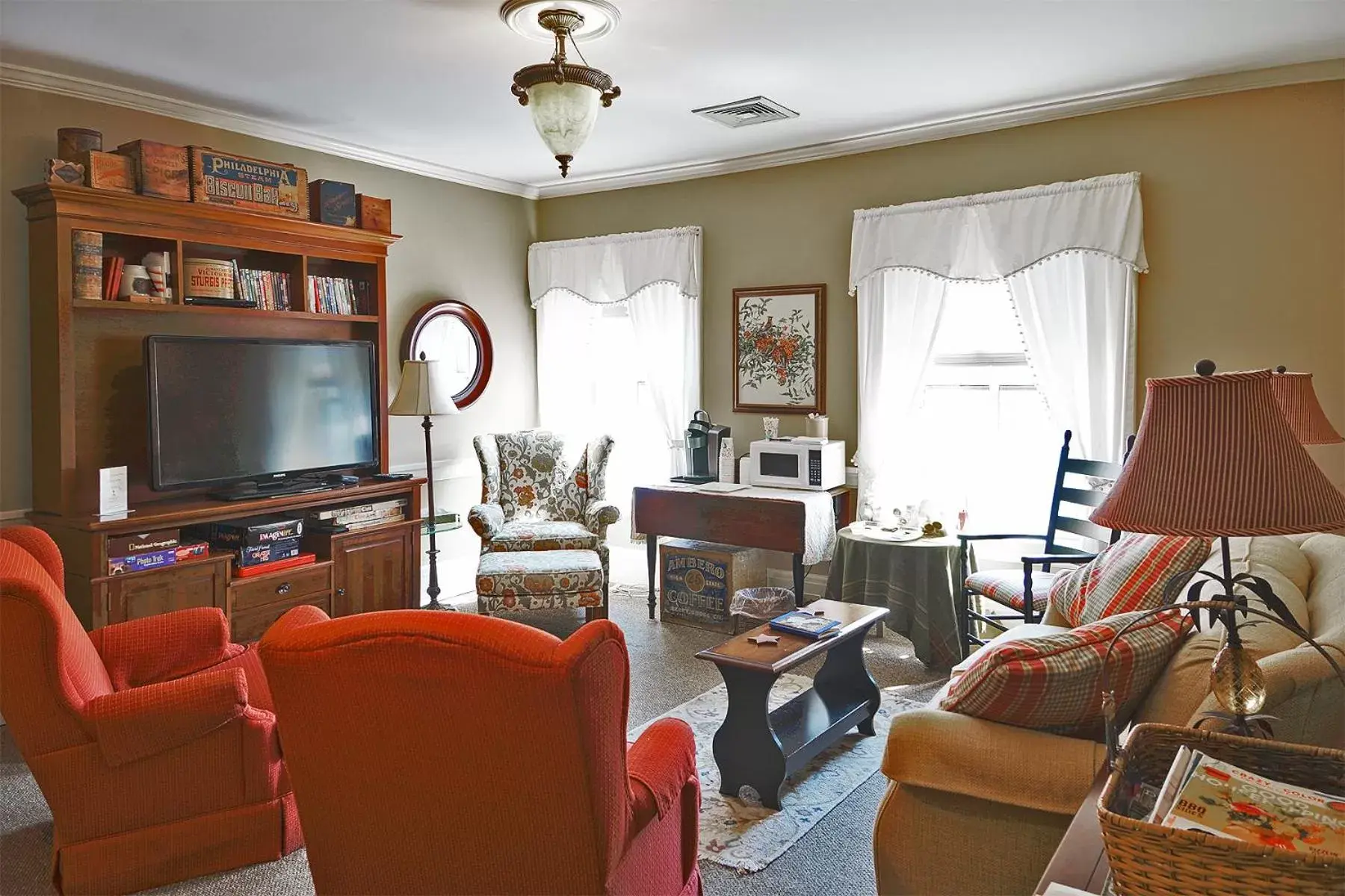 Living room, Seating Area in Strasburg Village Inn