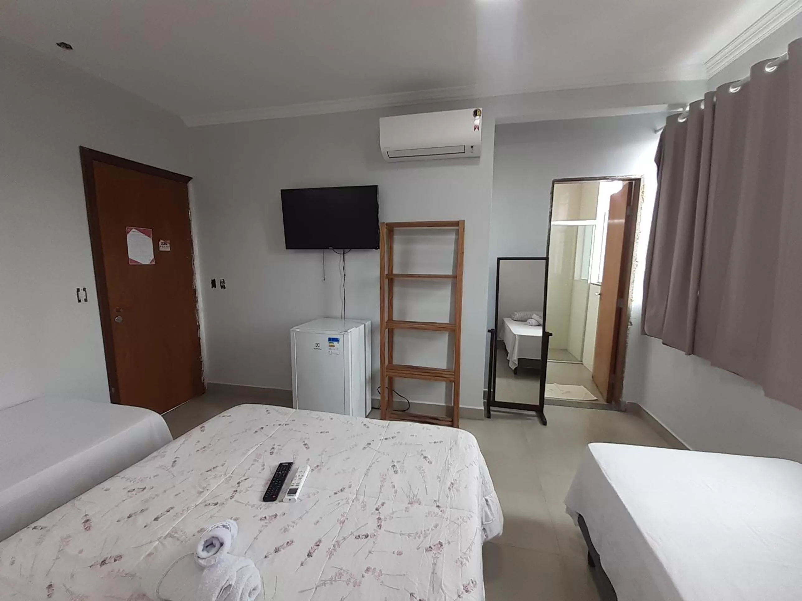 TV/Entertainment Center in Hotel Brasília - centro