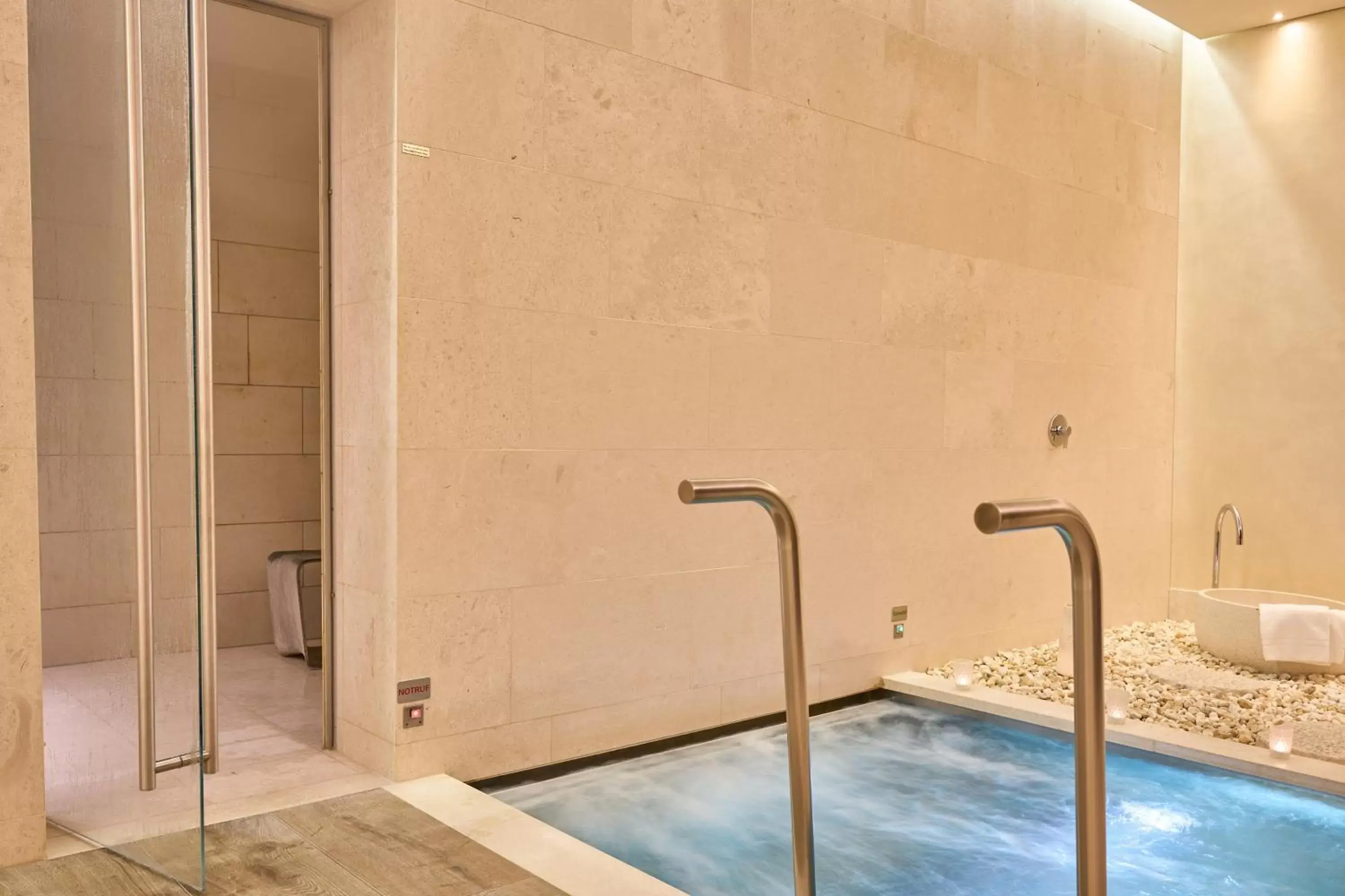 Spa and wellness centre/facilities, Bathroom in Limmathof Baden - Historisches Haus & Spa