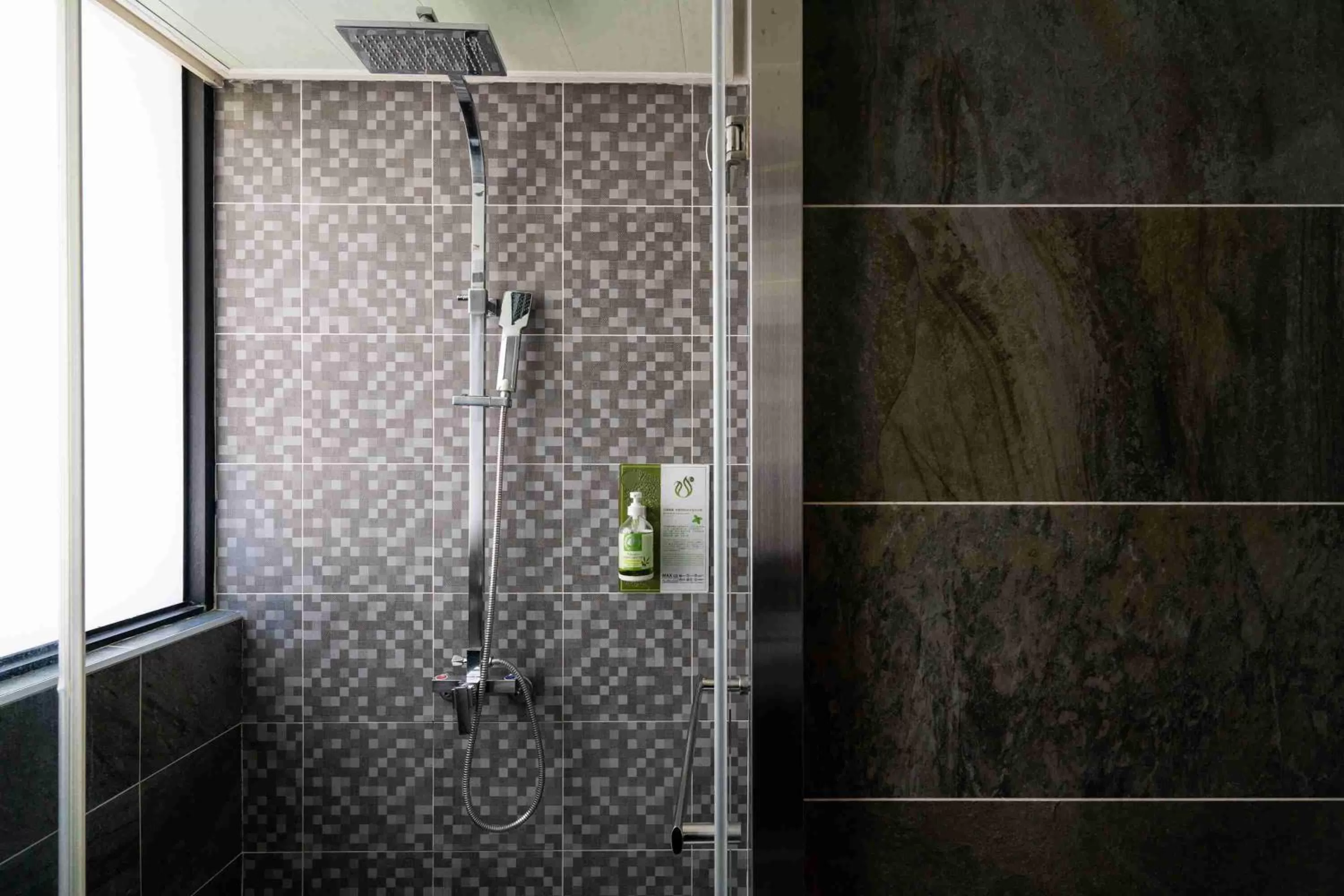 Shower in The Cloud Hotel