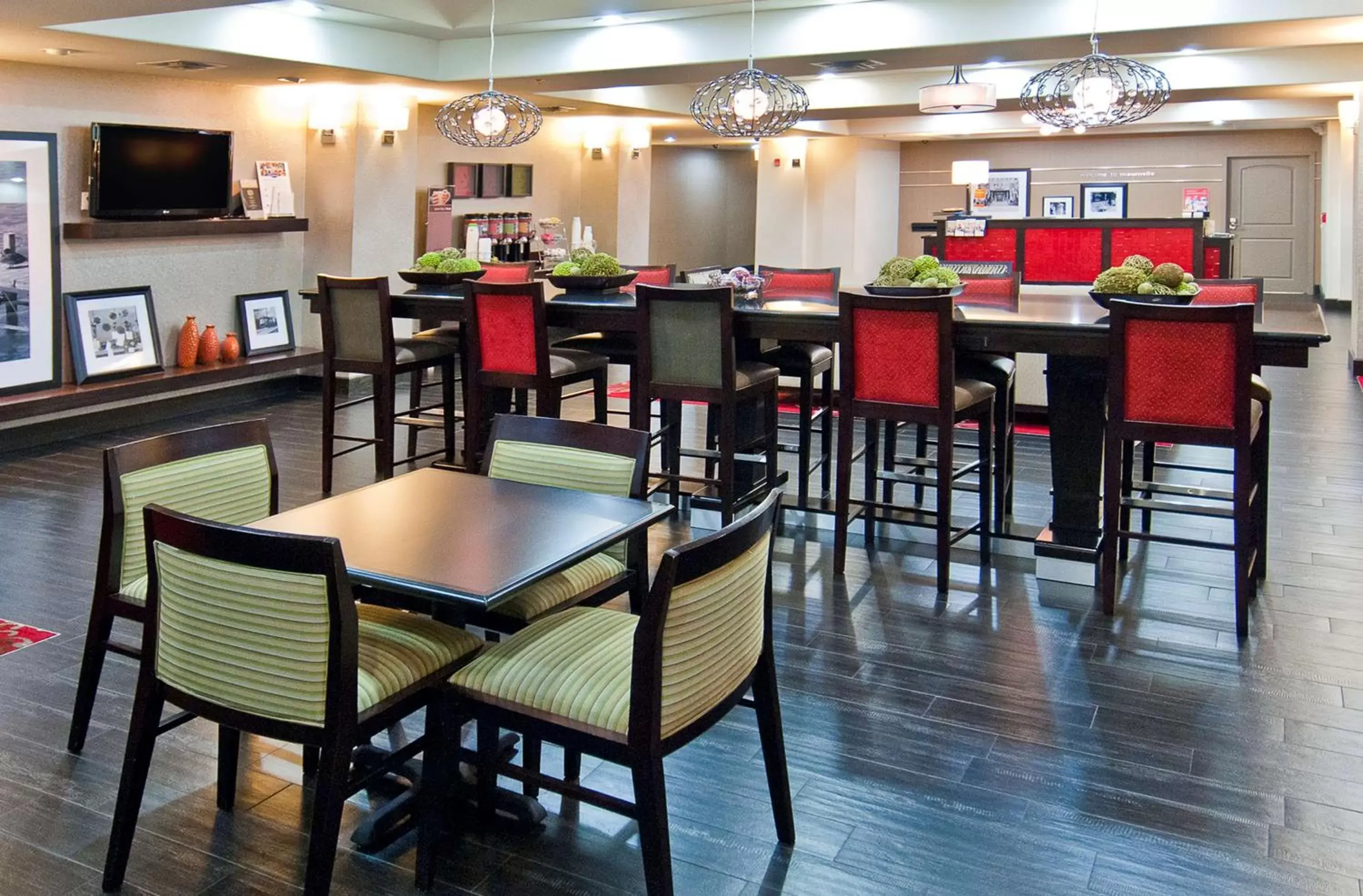 Lobby or reception, Restaurant/Places to Eat in Hampton Inn Maumelle