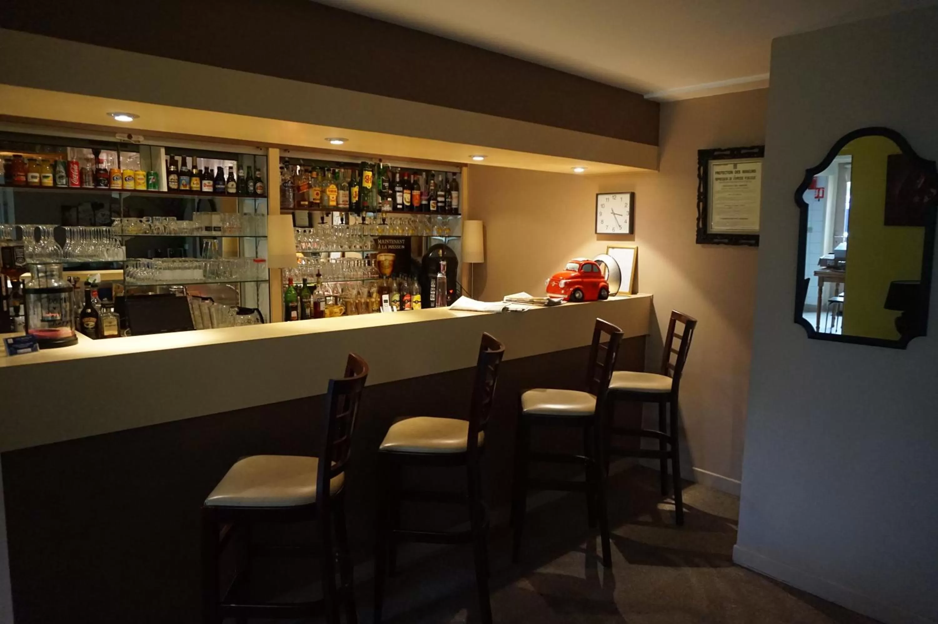 Lounge or bar in Lys Hôtel