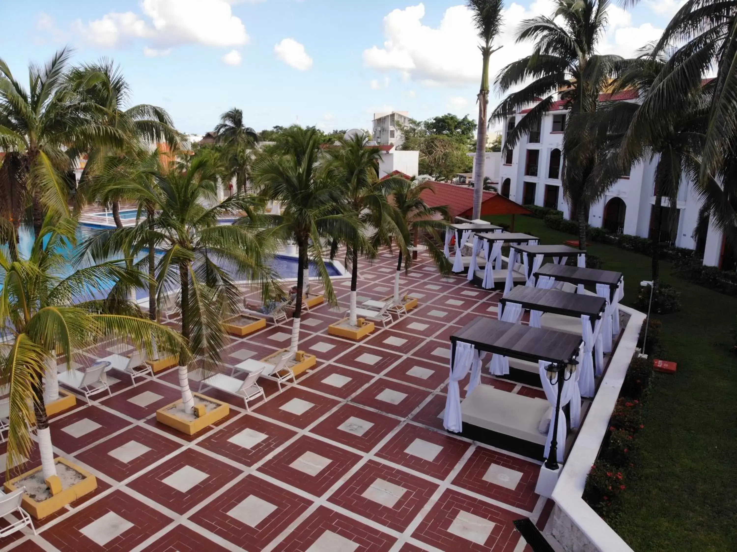 Swimming pool in Cozumel Hotel & Resort Trademark Collection by Wyndham