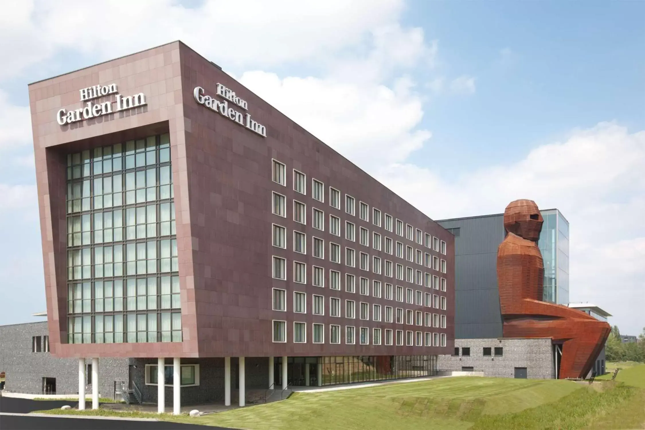 Property Building in Hilton Garden Inn Leiden