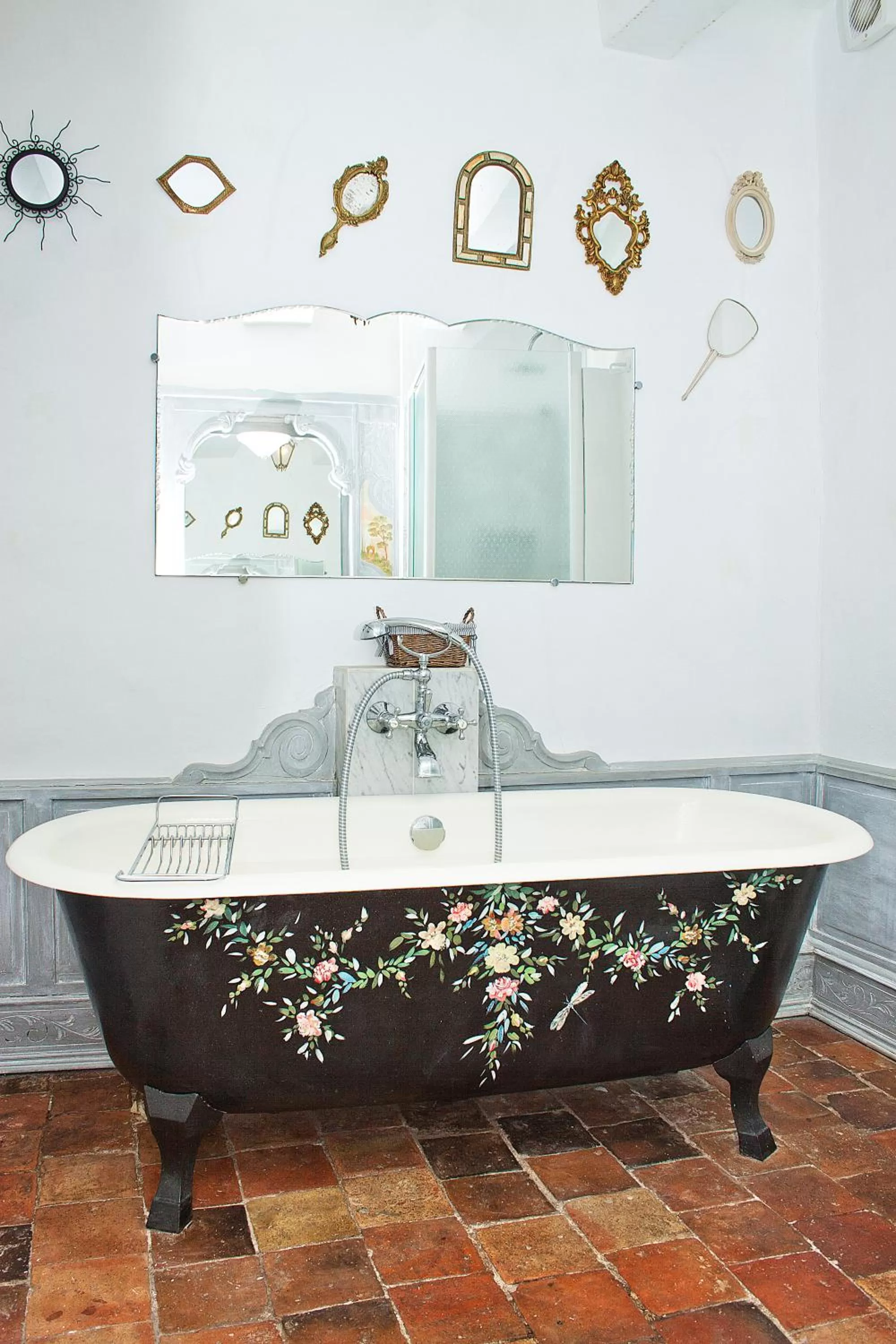 Bathroom in Maison Saint Louis avec Jacuzzi