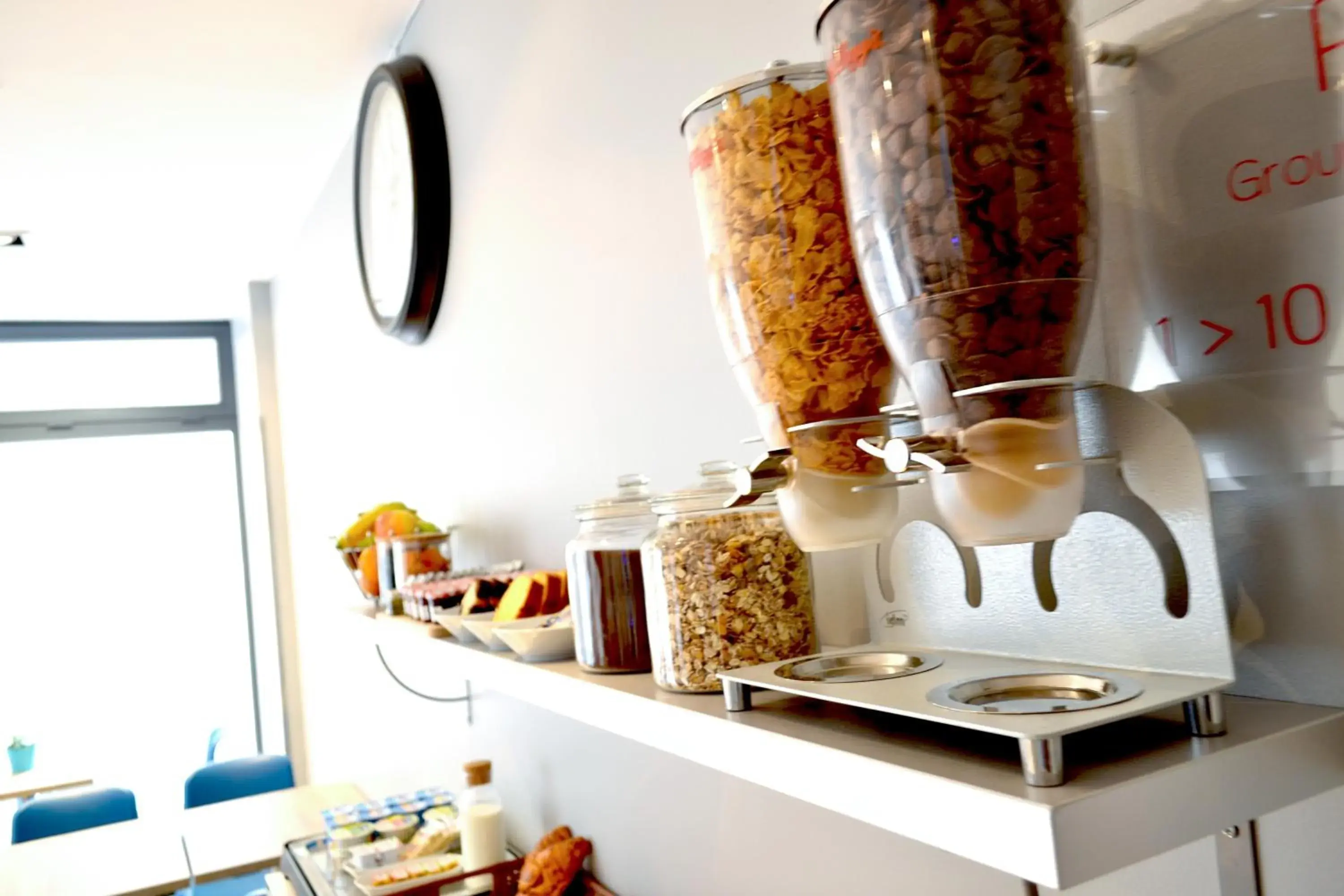 Continental breakfast, Kitchen/Kitchenette in Residhotel Lille Vauban