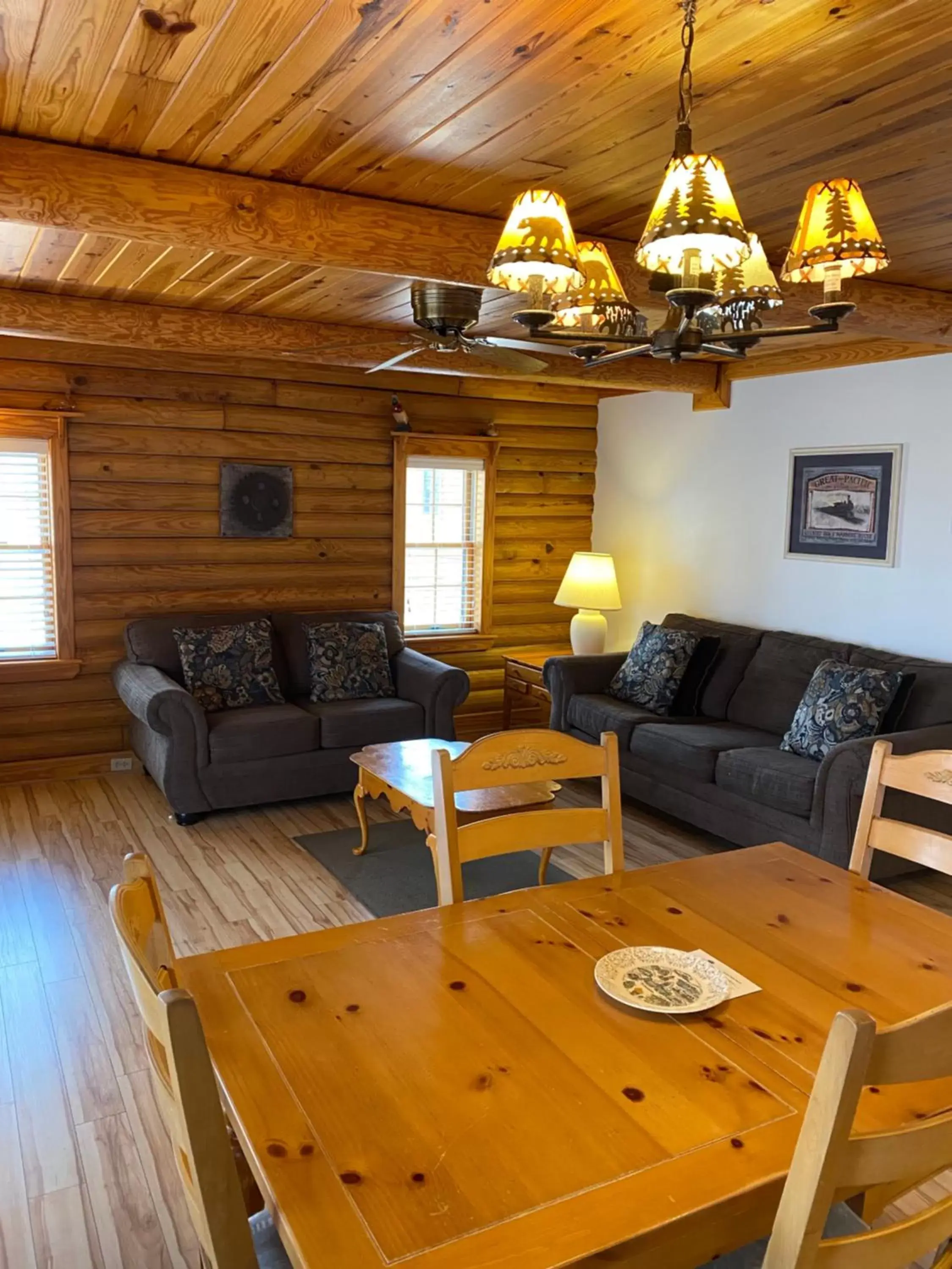 Living room, Seating Area in Crown Lake Resort & RV