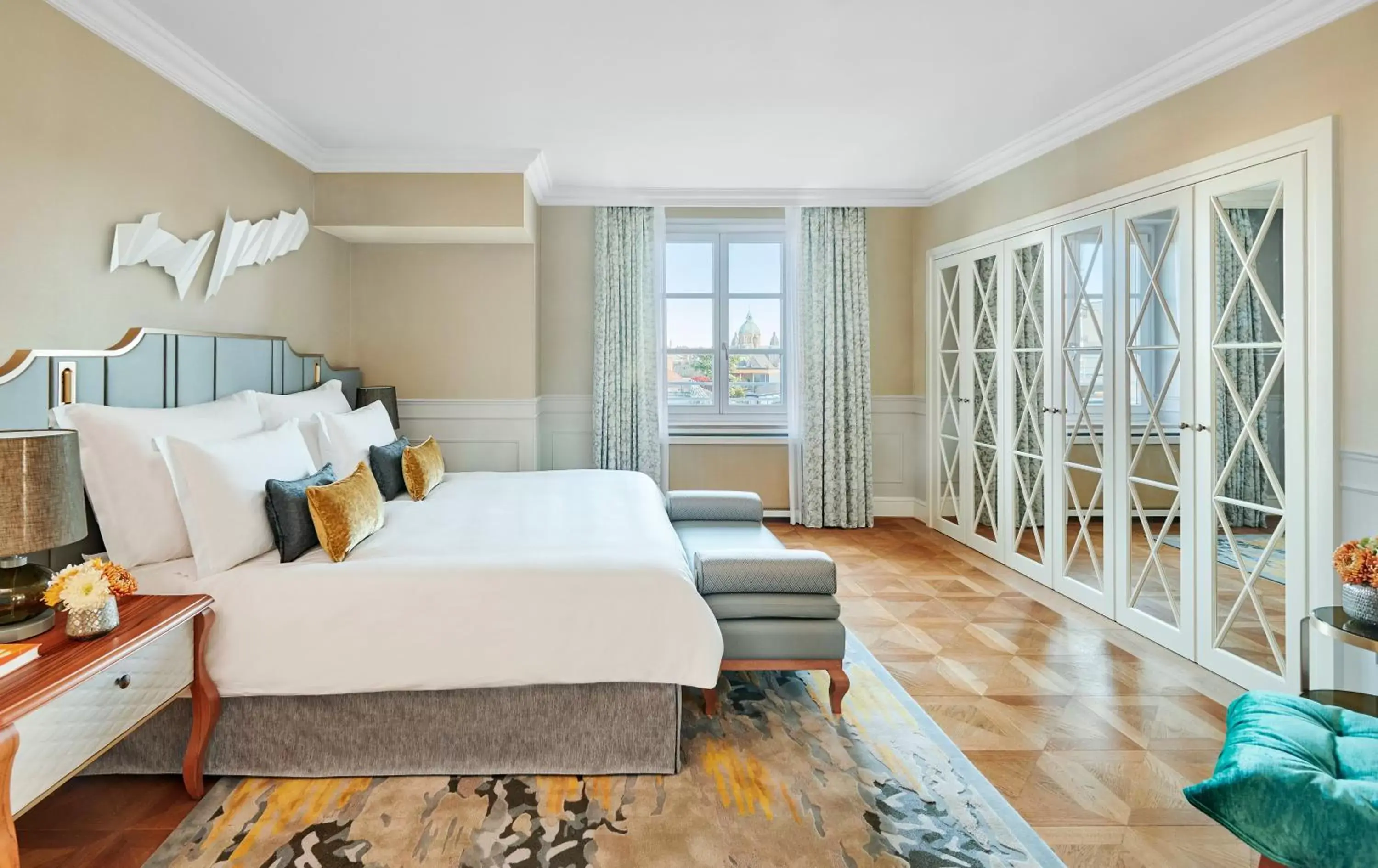 Bedroom in Mandarin Oriental, Munich