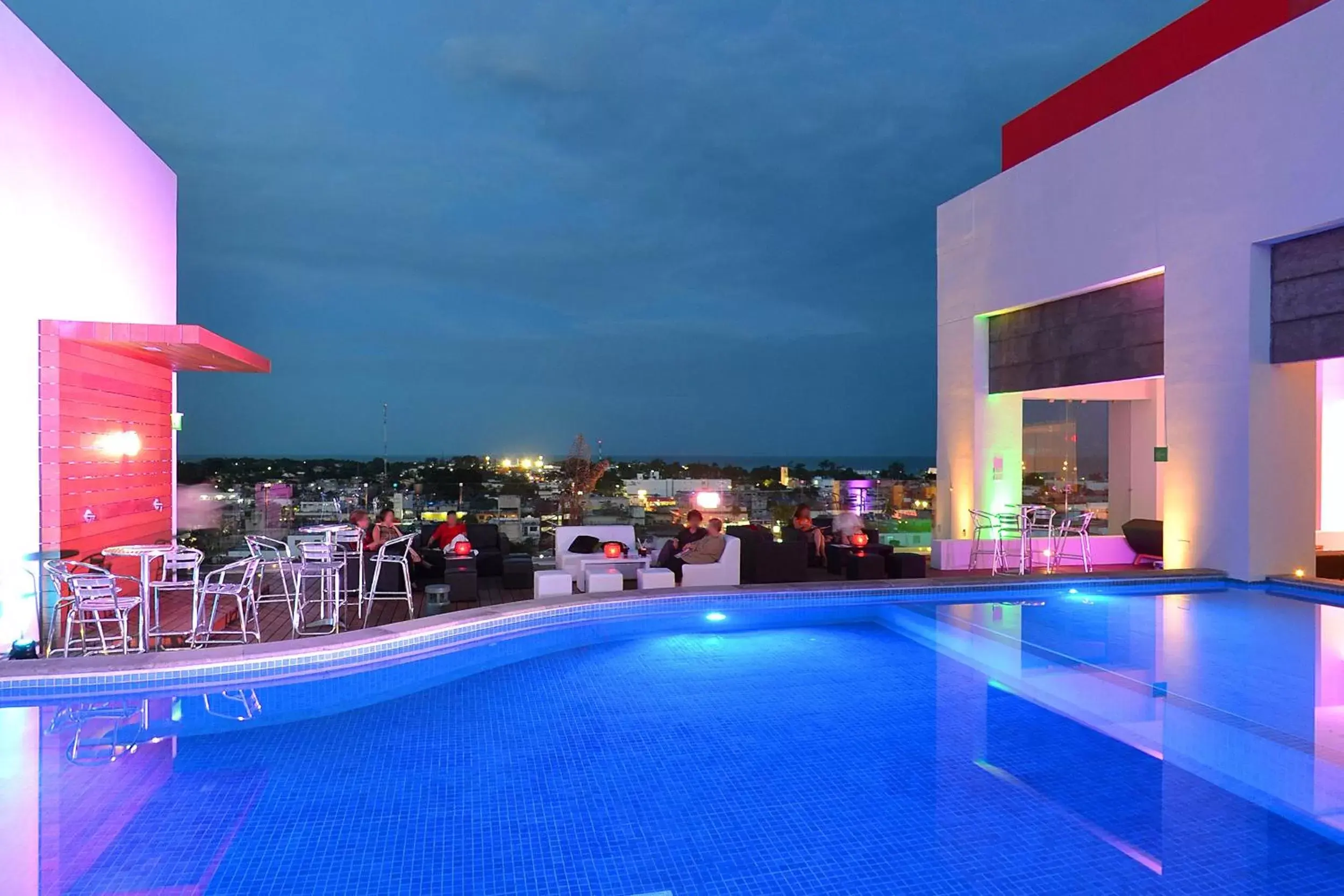 Swimming Pool in Fiesta Inn Chetumal