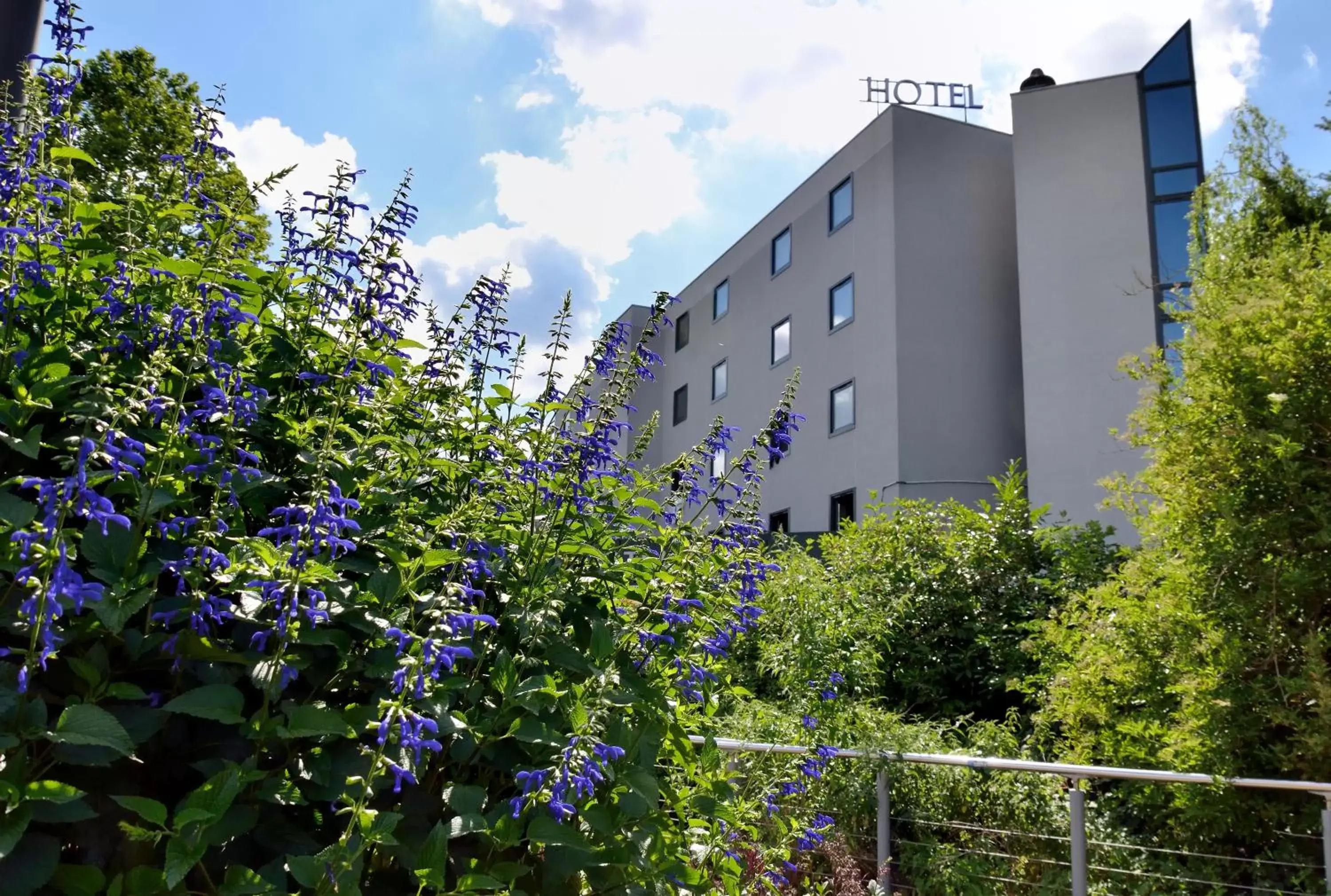 Property Building in Brit Hotel Confort Rouen Centre