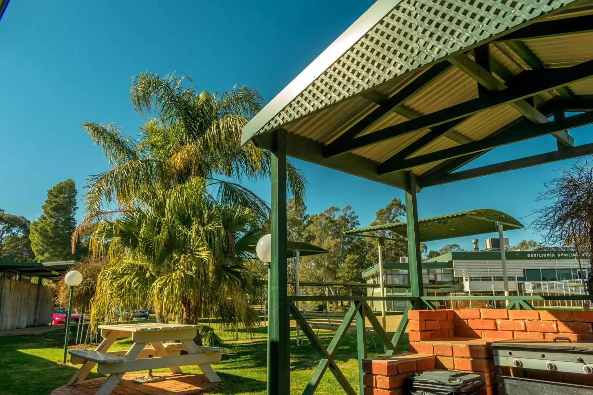 Patio in Deniliquin Country Club Motor Inn