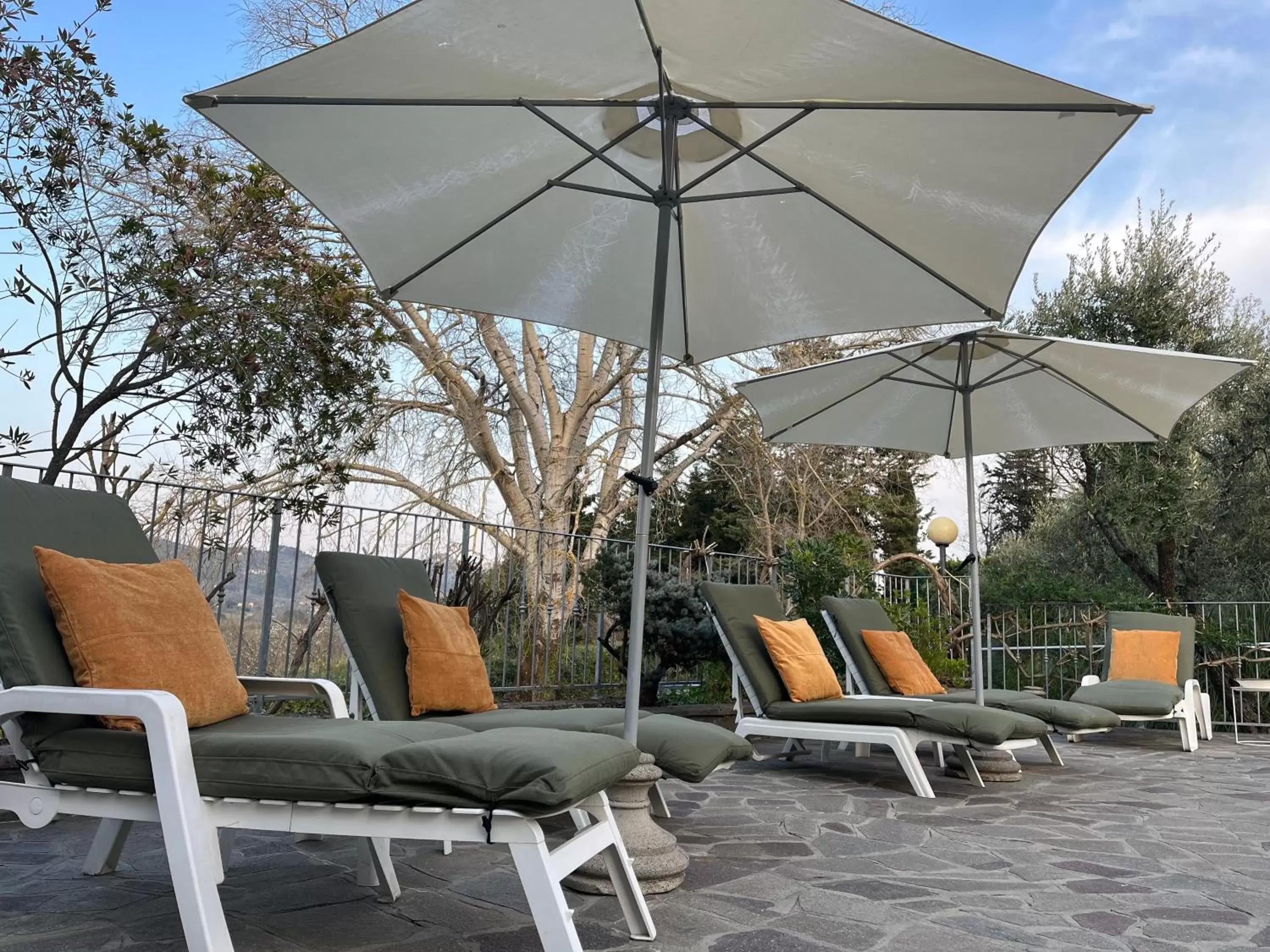 Pool view in Casa del Pino