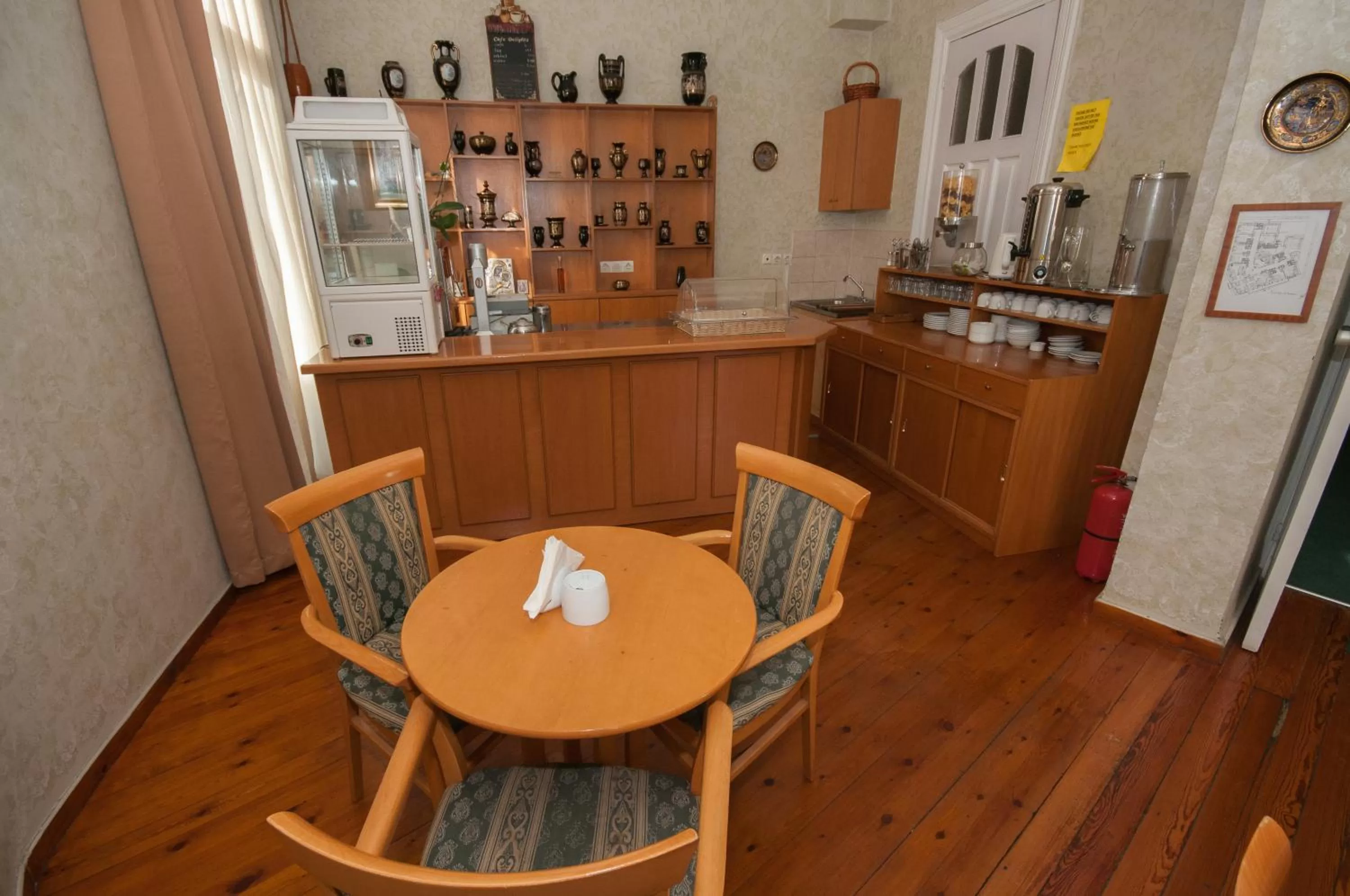 Dining area in Cecil Hotel