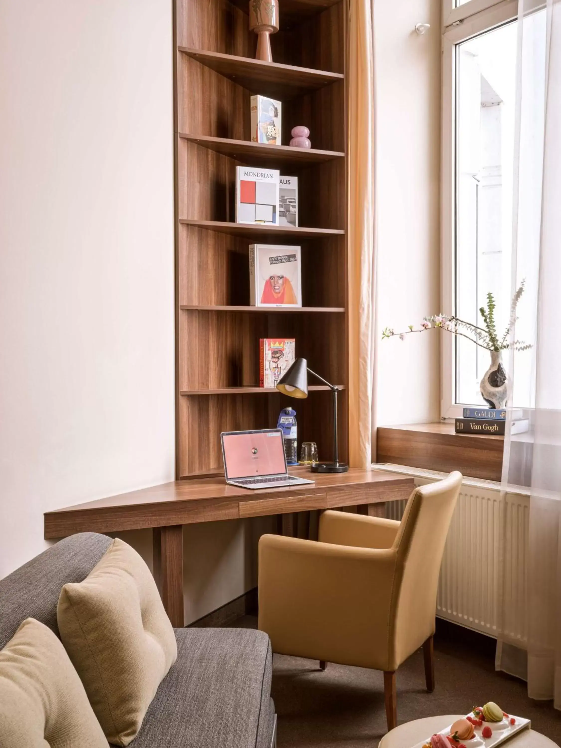 Living room, Seating Area in Flemings Selection Hotel Wien-City