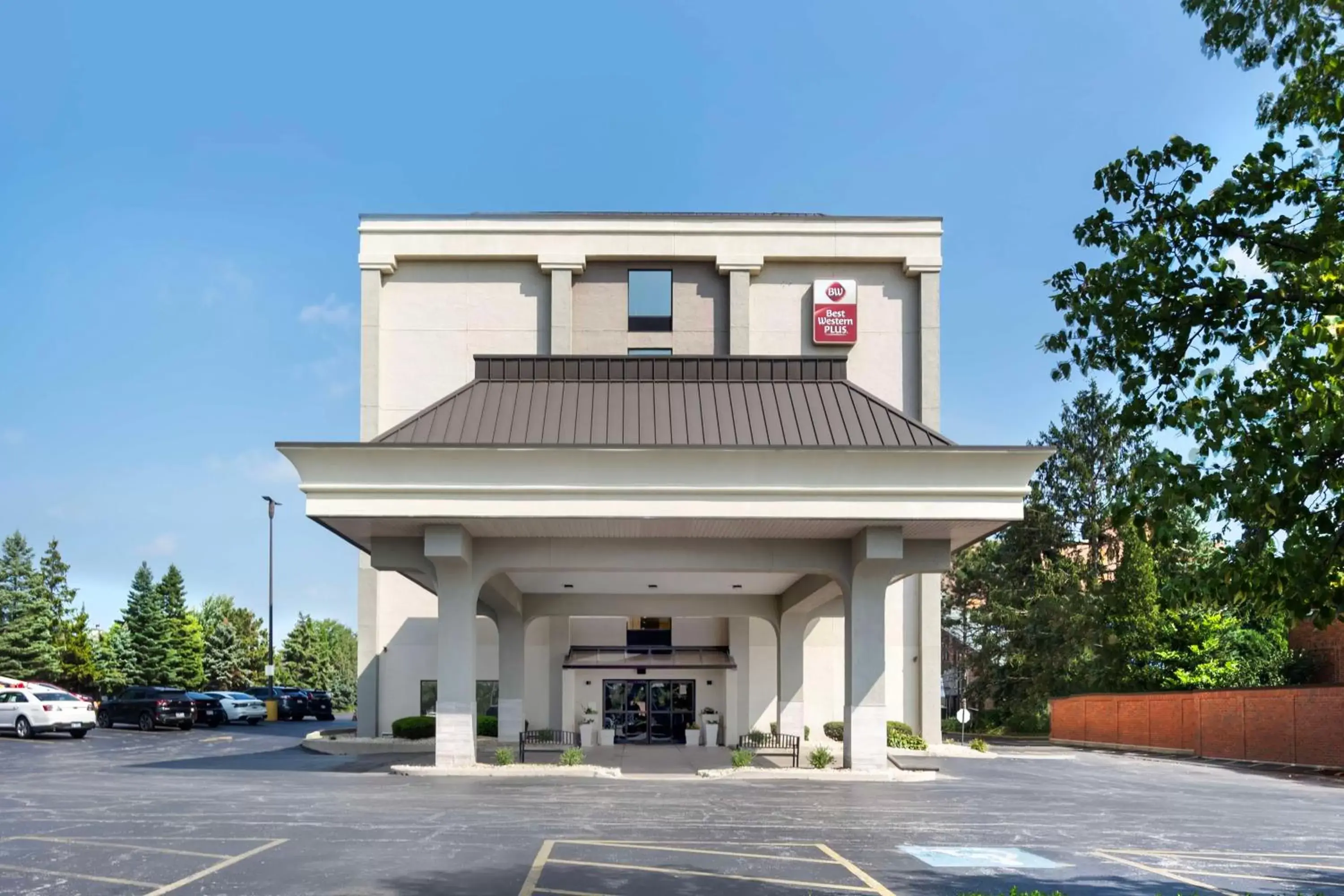 Property Building in Best Western Plus Chicagoland - Countryside