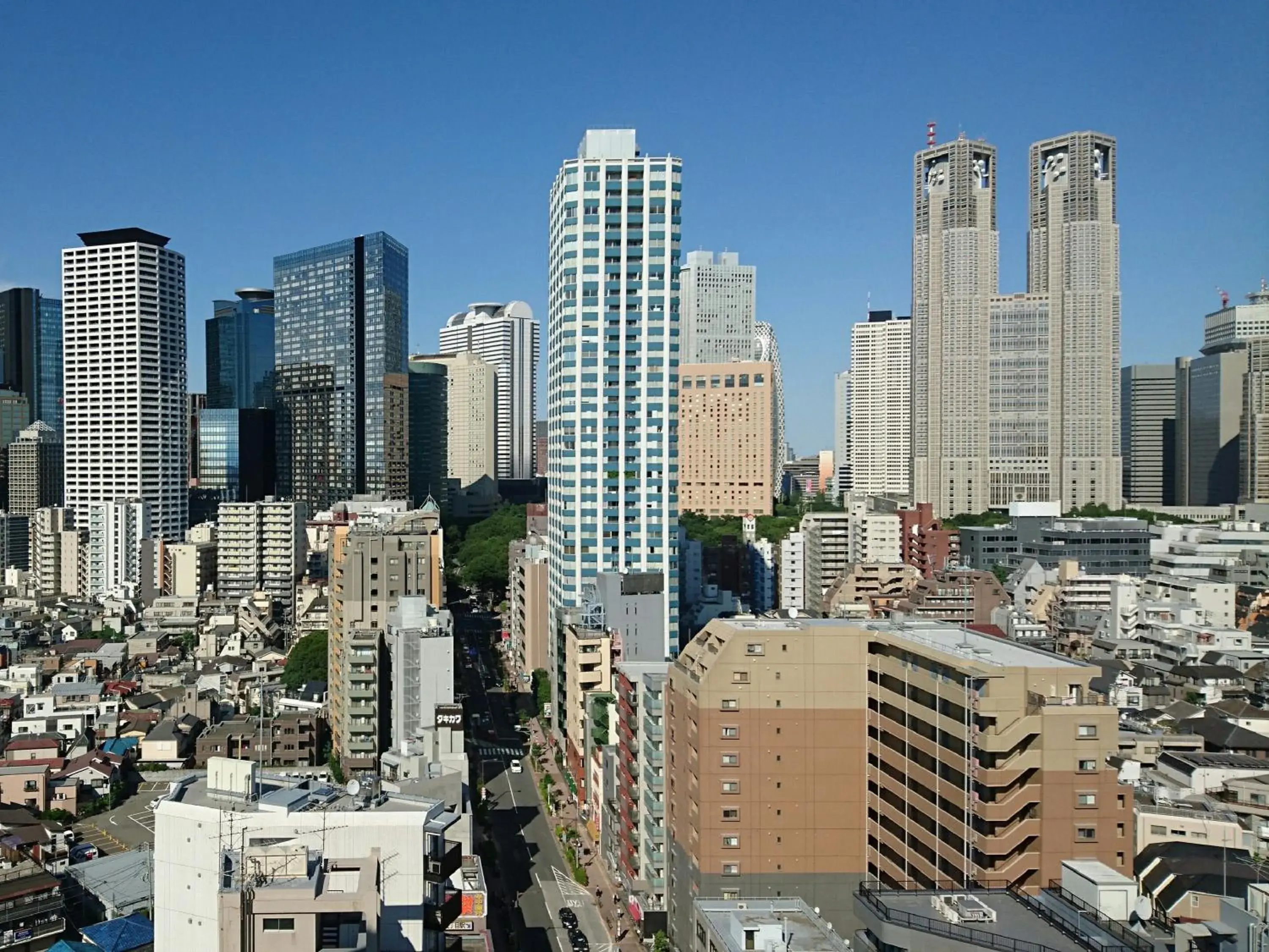 City view in APA Hotel & Resort Nishishinjuku-Gochome-Eki Tower