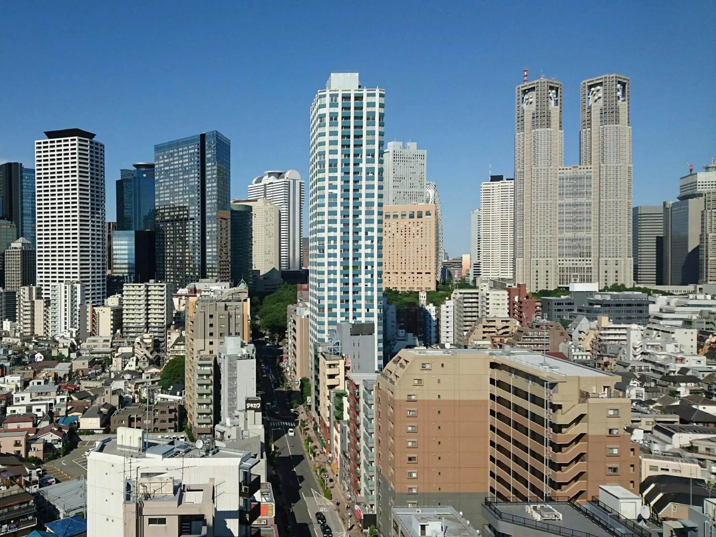 City view in APA Hotel & Resort Nishishinjuku-Gochome-Eki Tower City view in APA Hotel & Resort Nishishinjuku-Gochome-Eki Tower