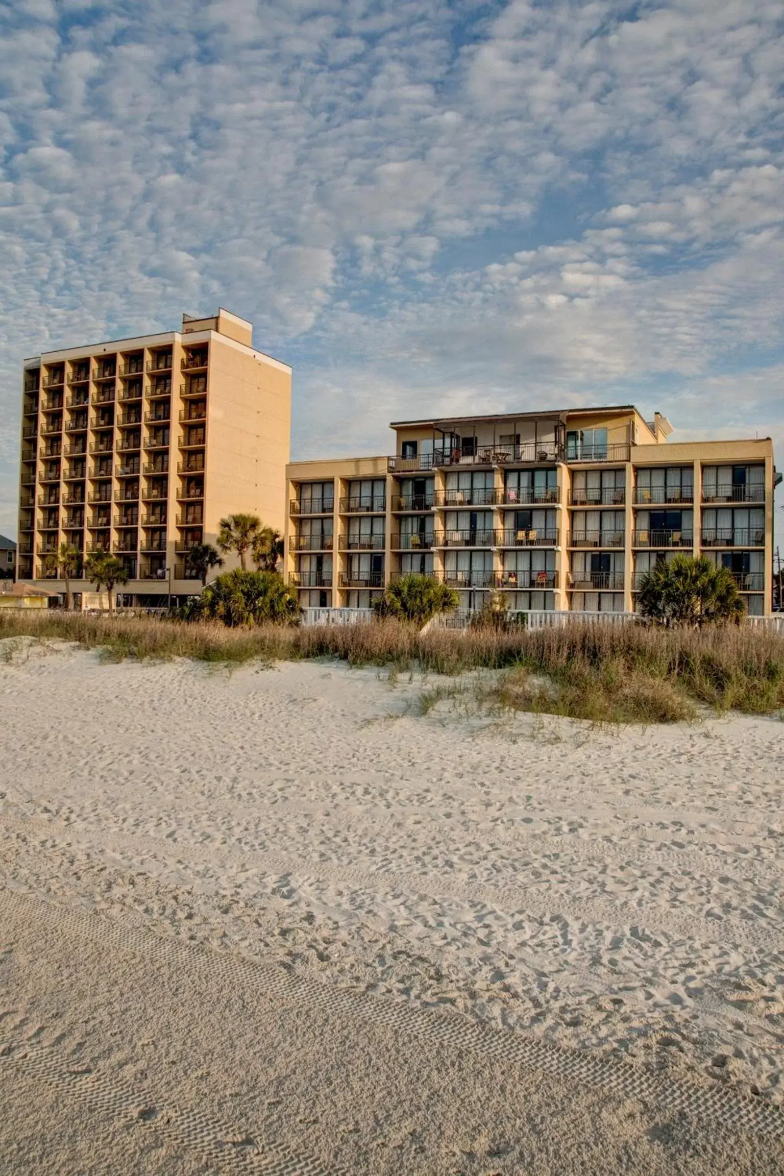 Property Building in Best Western Ocean Sands Beach Resort