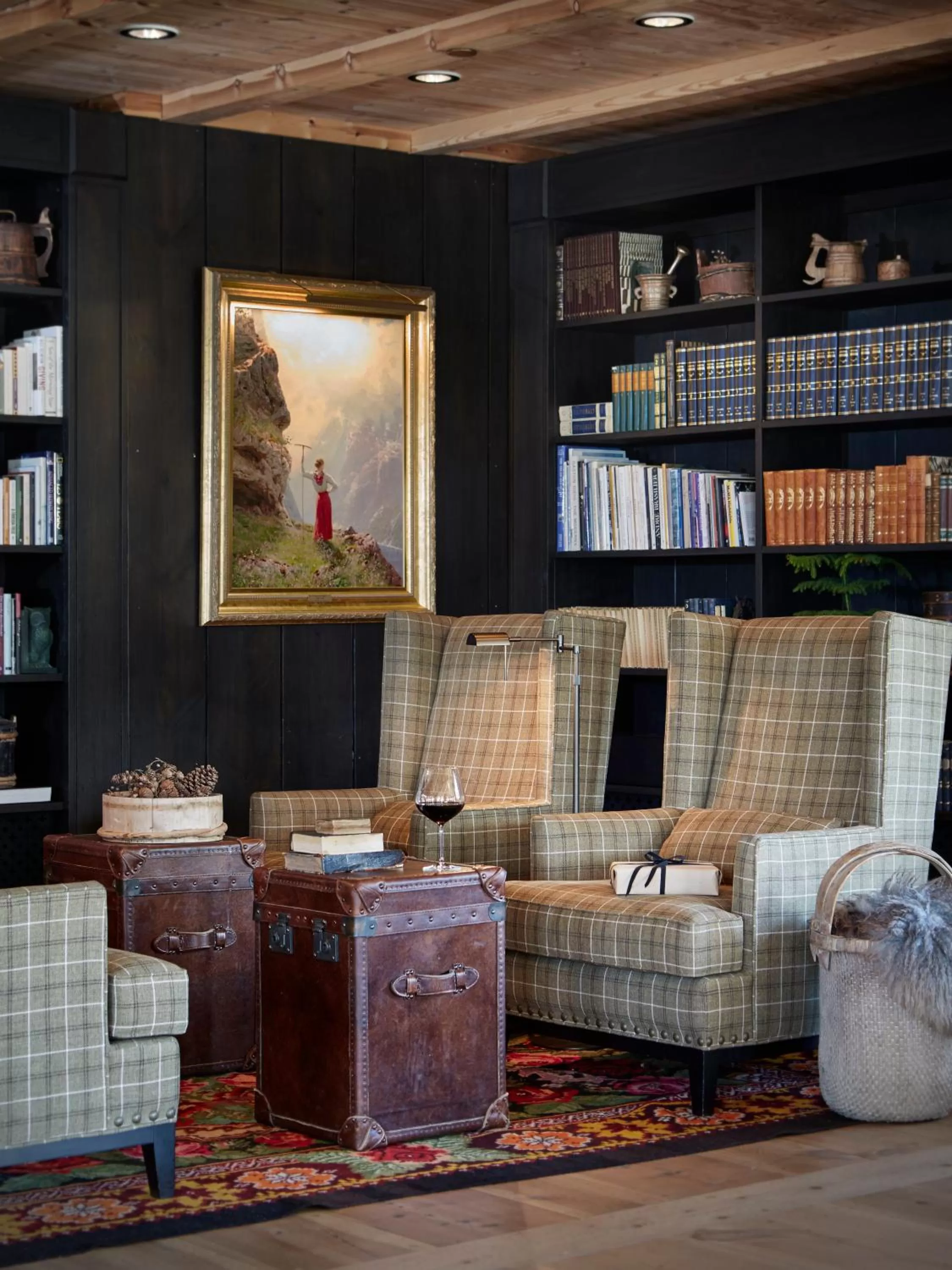 Library in Storfjord Hotel