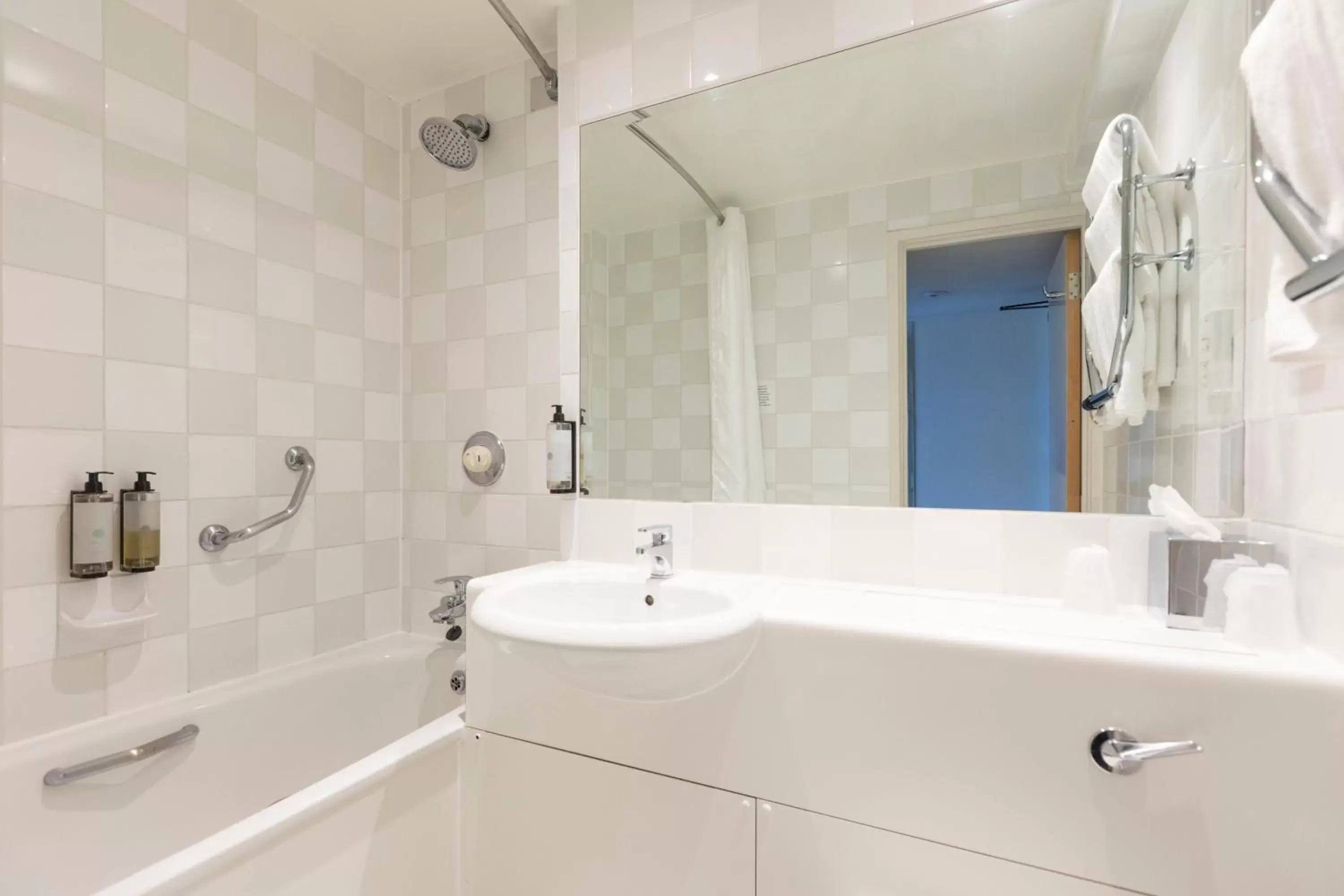Bathroom in Holiday Inn Basildon, an IHG Hotel