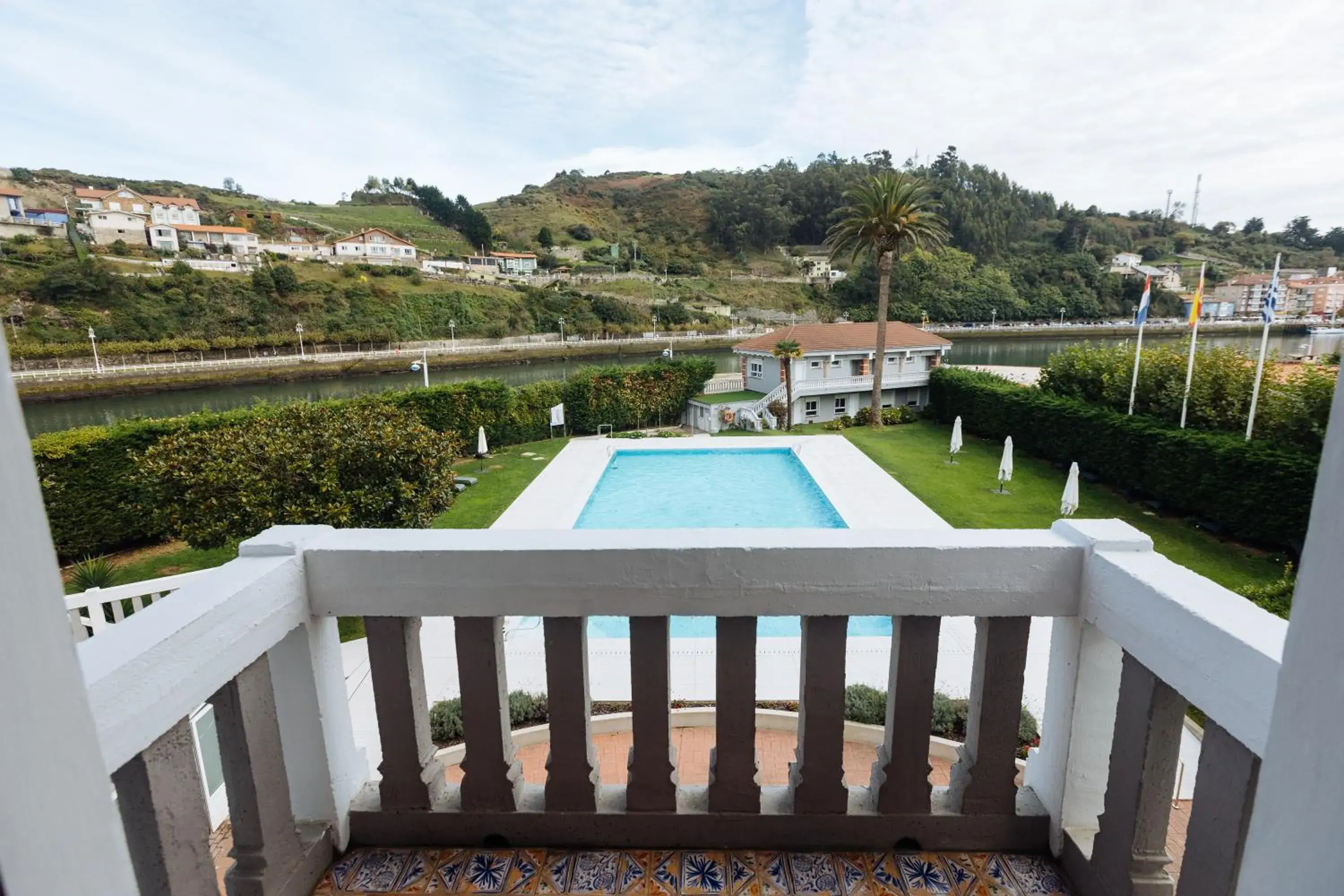 Swimming pool, Balcony/Terrace in Gran Hotel del Sella