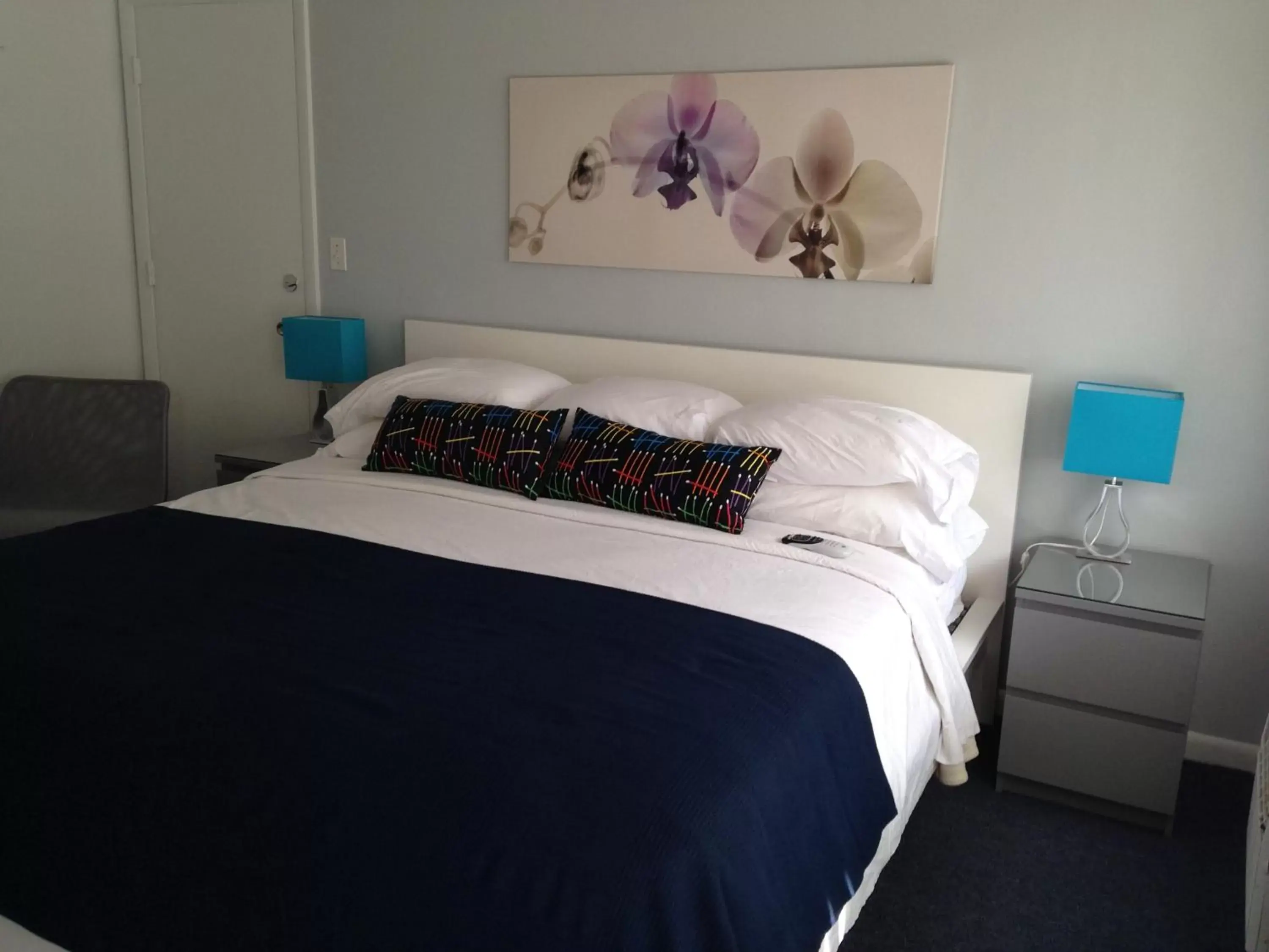 Bed in Cheston House - Clothing Optional All Male Guesthouse