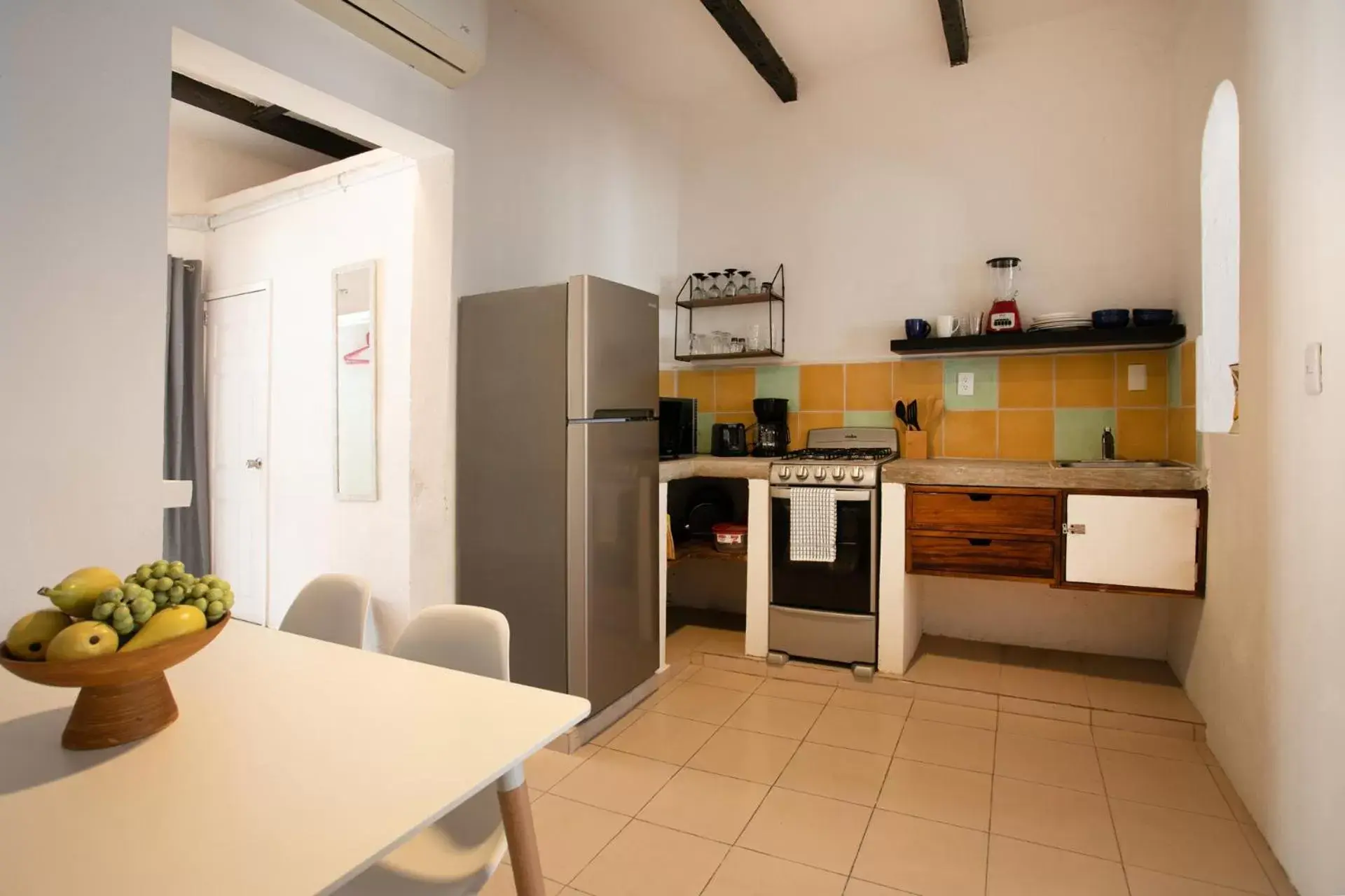 Dining area, Kitchen/Kitchenette in Casitas Miramar Puerto Vallarta Malecón