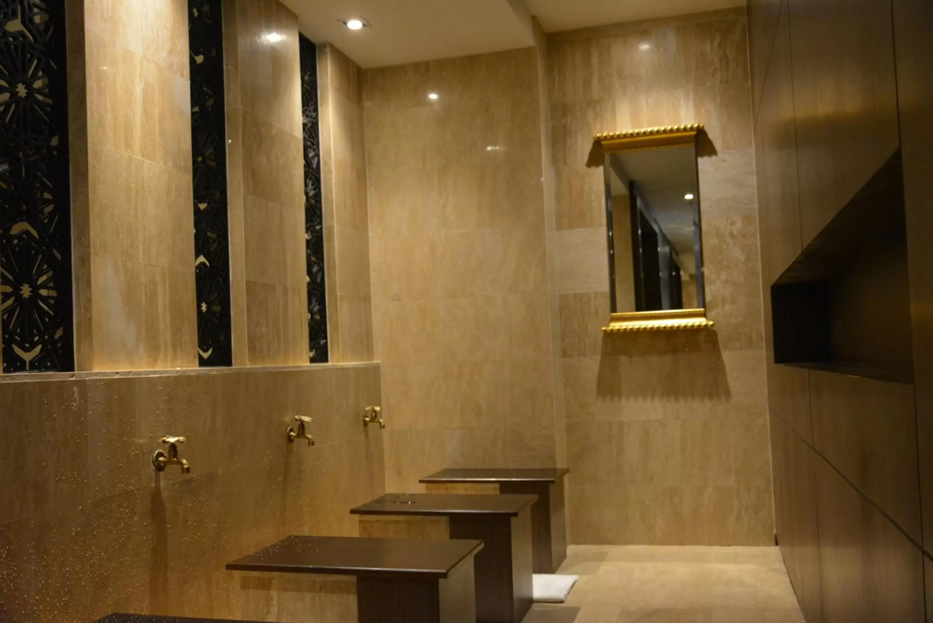 Area and facilities, Bathroom in Al Meroz Hotel Bangkok - The Leading Halal Hotel