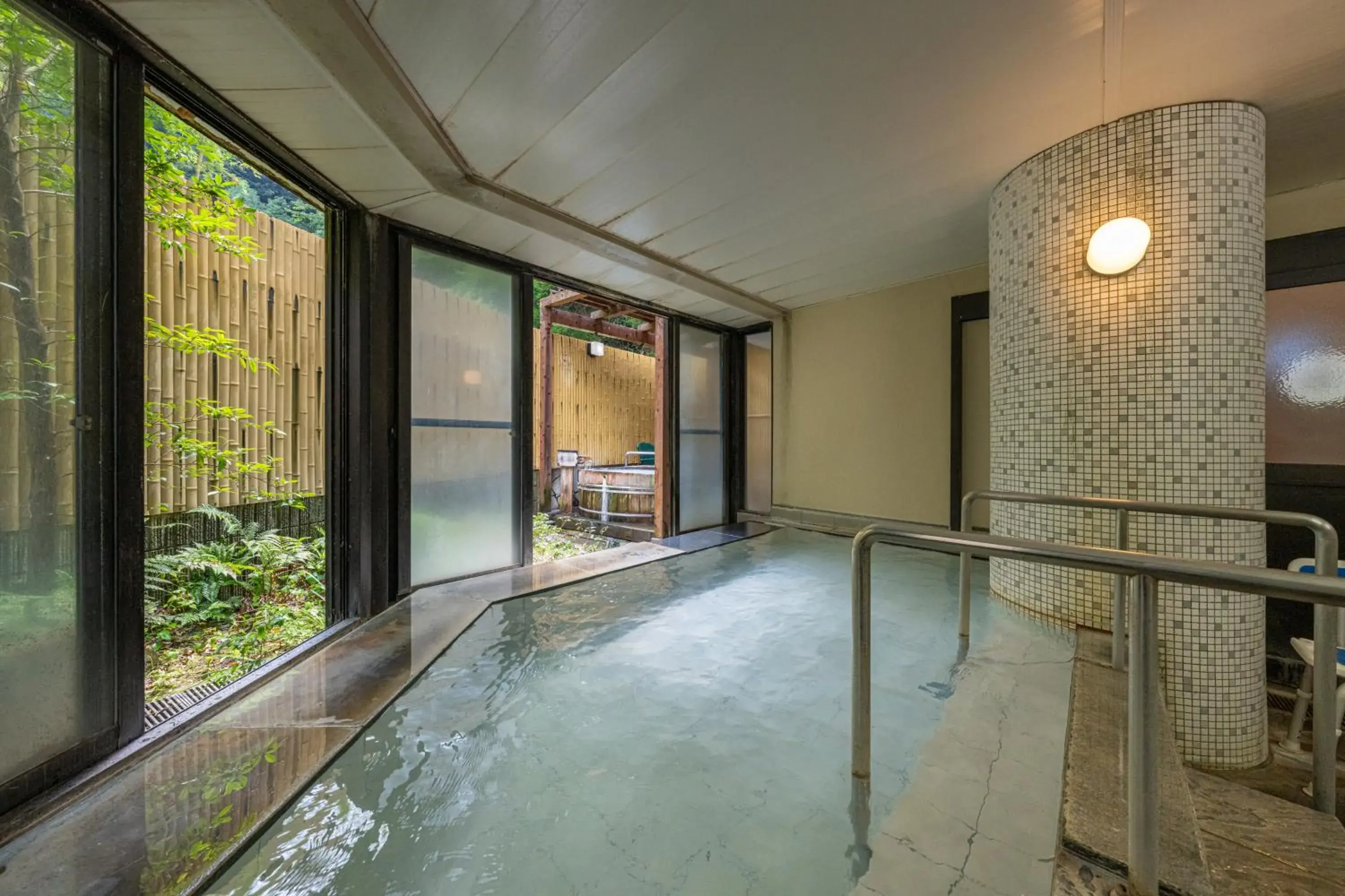 Hot Spring Bath, Swimming Pool in Kirishima Kokusai Hotel