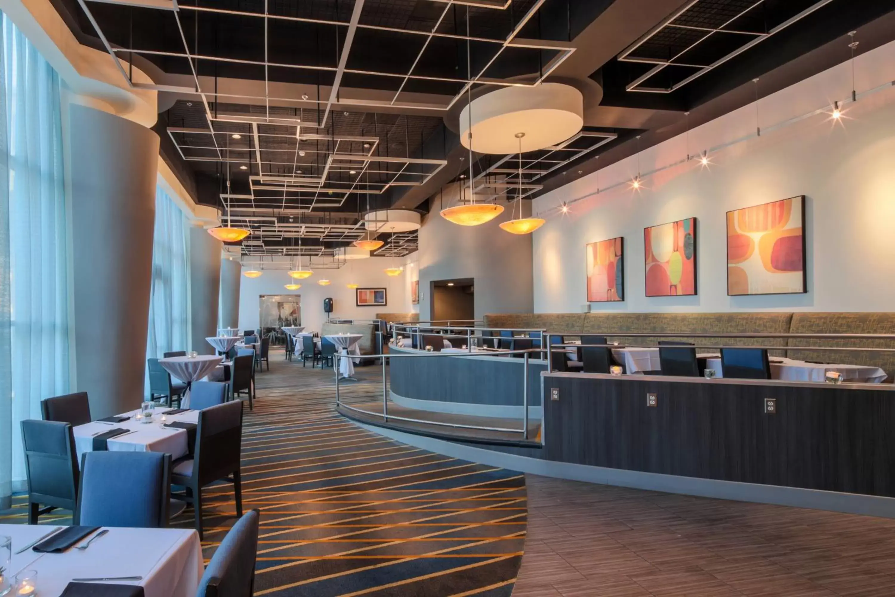 Restaurant/Places to Eat in Anaheim Marriott Suites