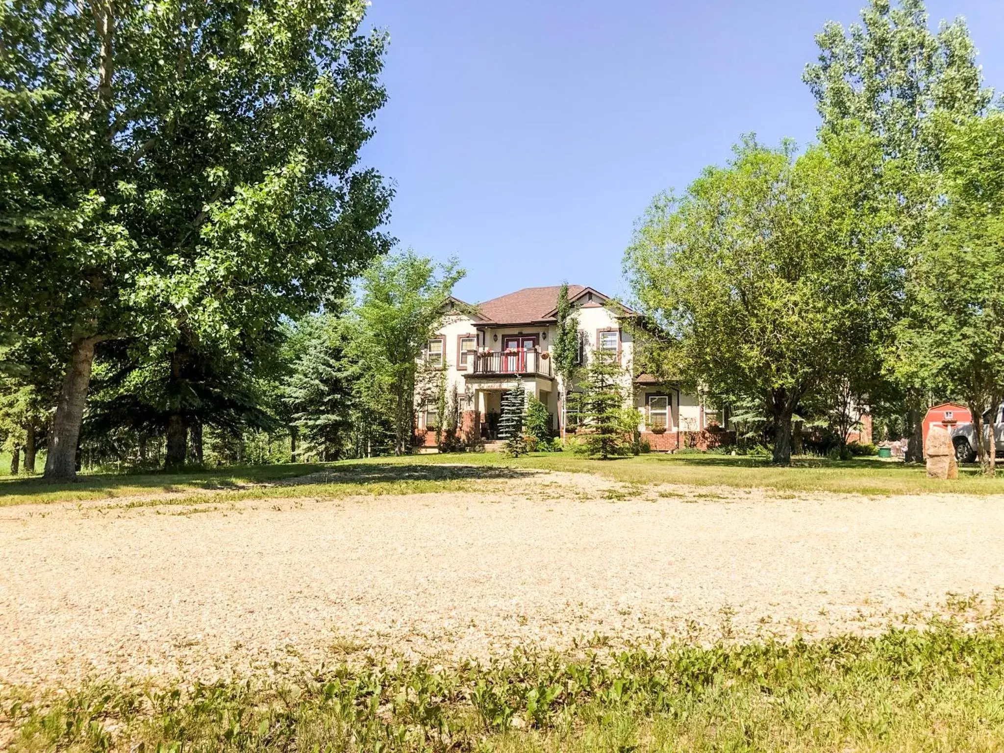 Property Building in Wolf Creek Bed and Breakfast