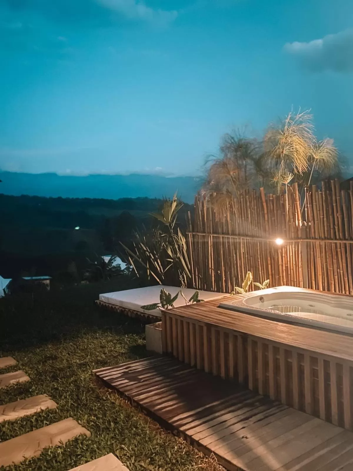 Hot Tub in Ecohotel Monte Tierra Habitaciones y Glamping