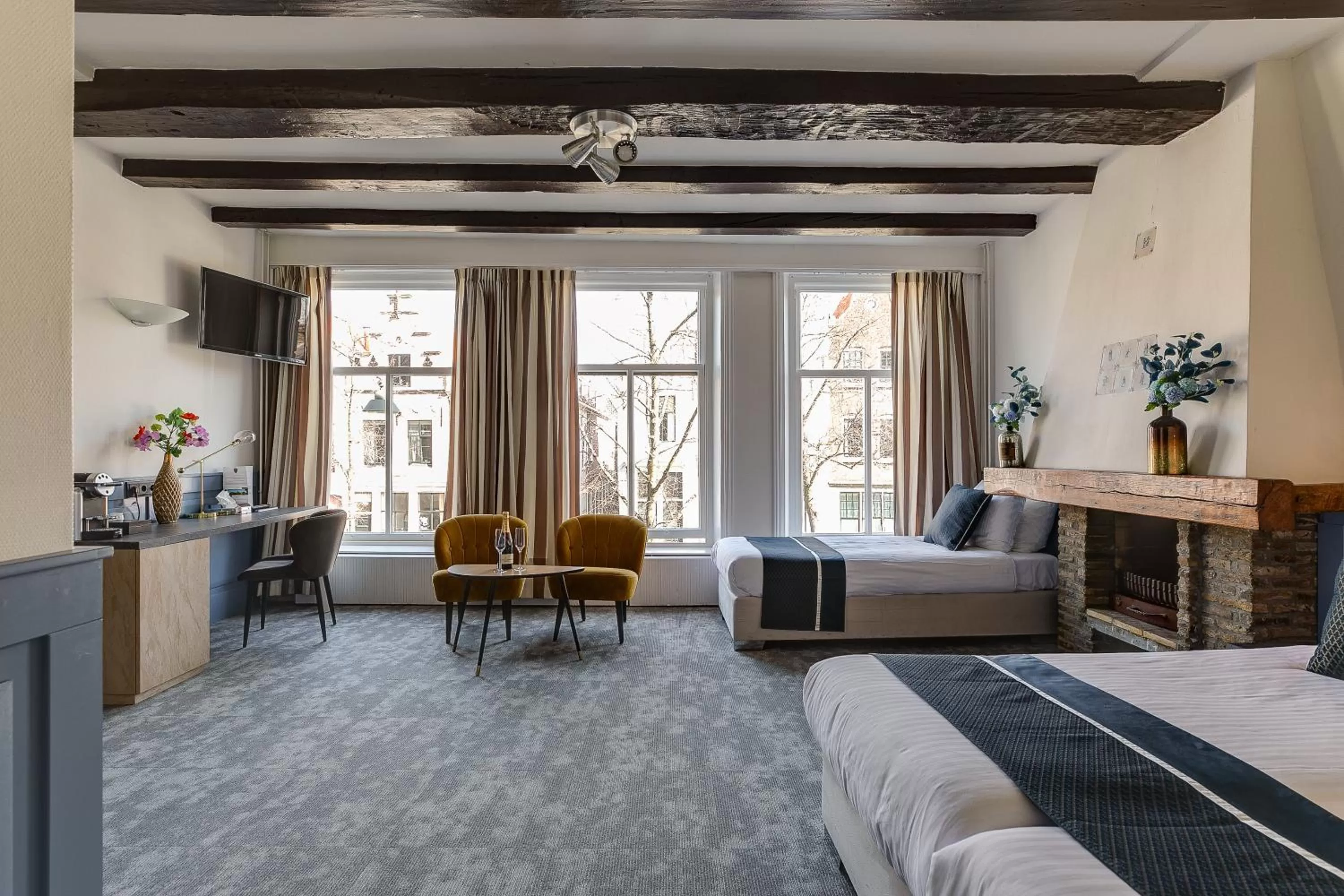 Photo of the whole room, Bed in Hotel Royal Bridges