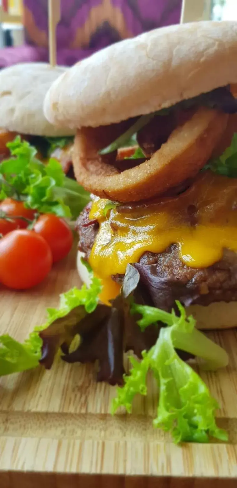 Restaurant/places to eat in Raheen Woods Hotel Restaurant/places to eat in Raheen Woods Hotel