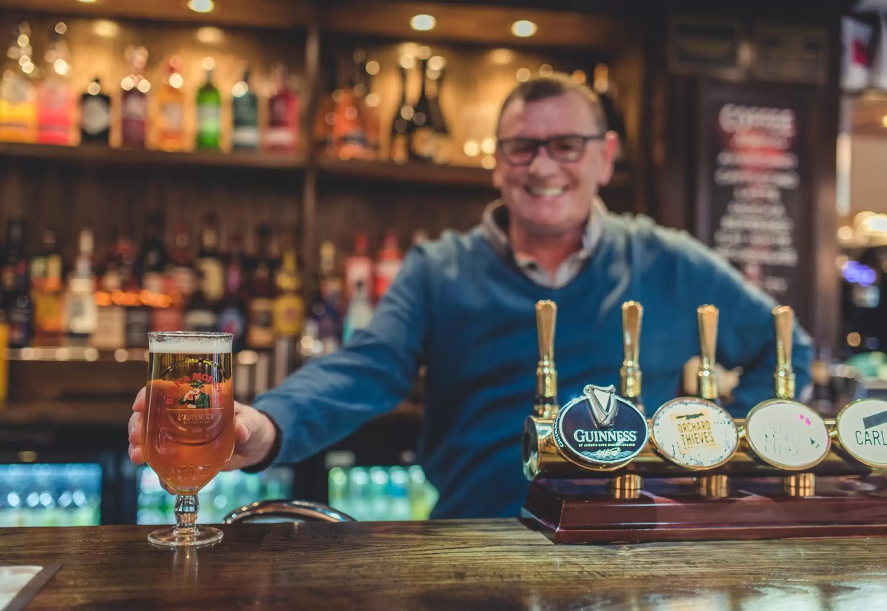 Food and drinks, Lounge/Bar in Black Bull Hotel