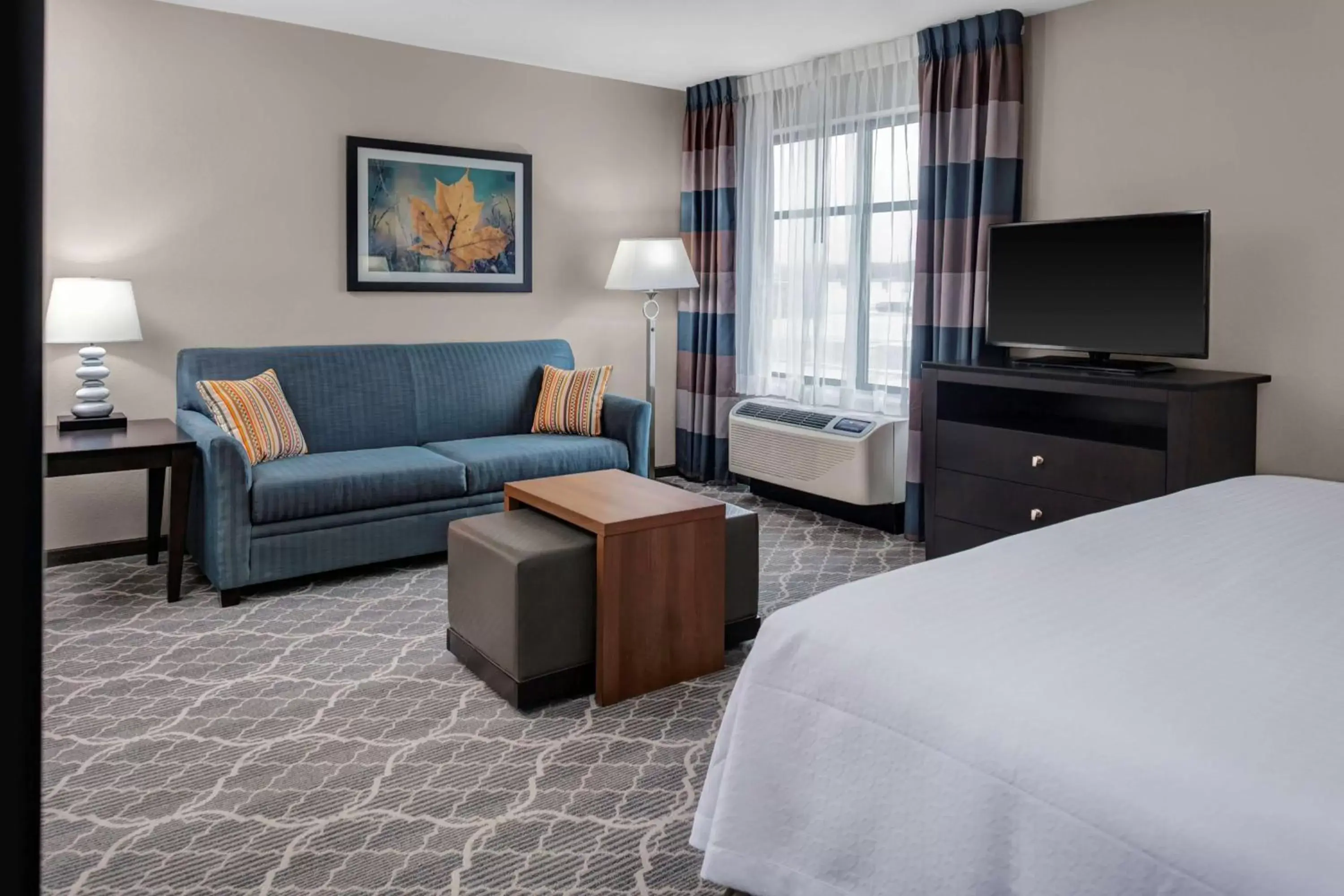 Bedroom, Seating Area in Homewood Suites By Hilton Wauwatosa Milwaukee