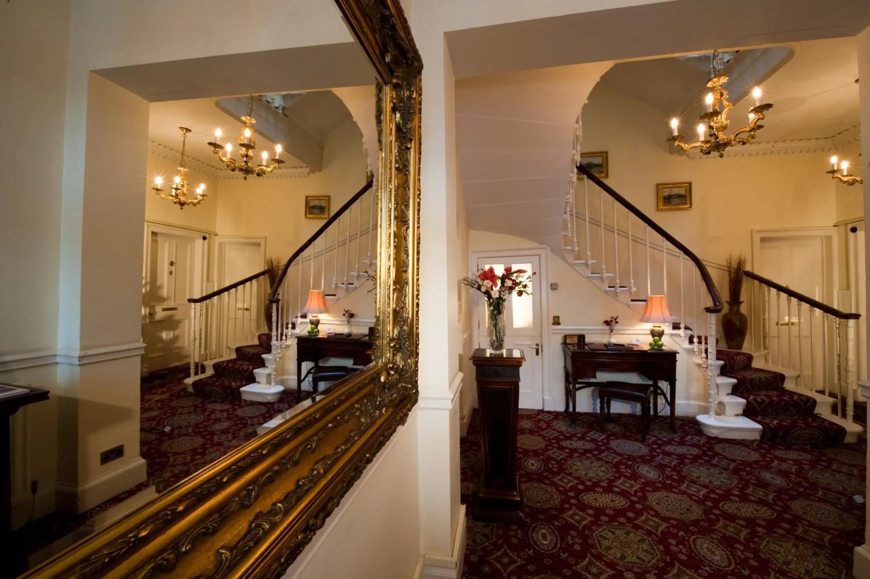 Decorative detail, Restaurant/Places to Eat in The Ben Doran Hotel