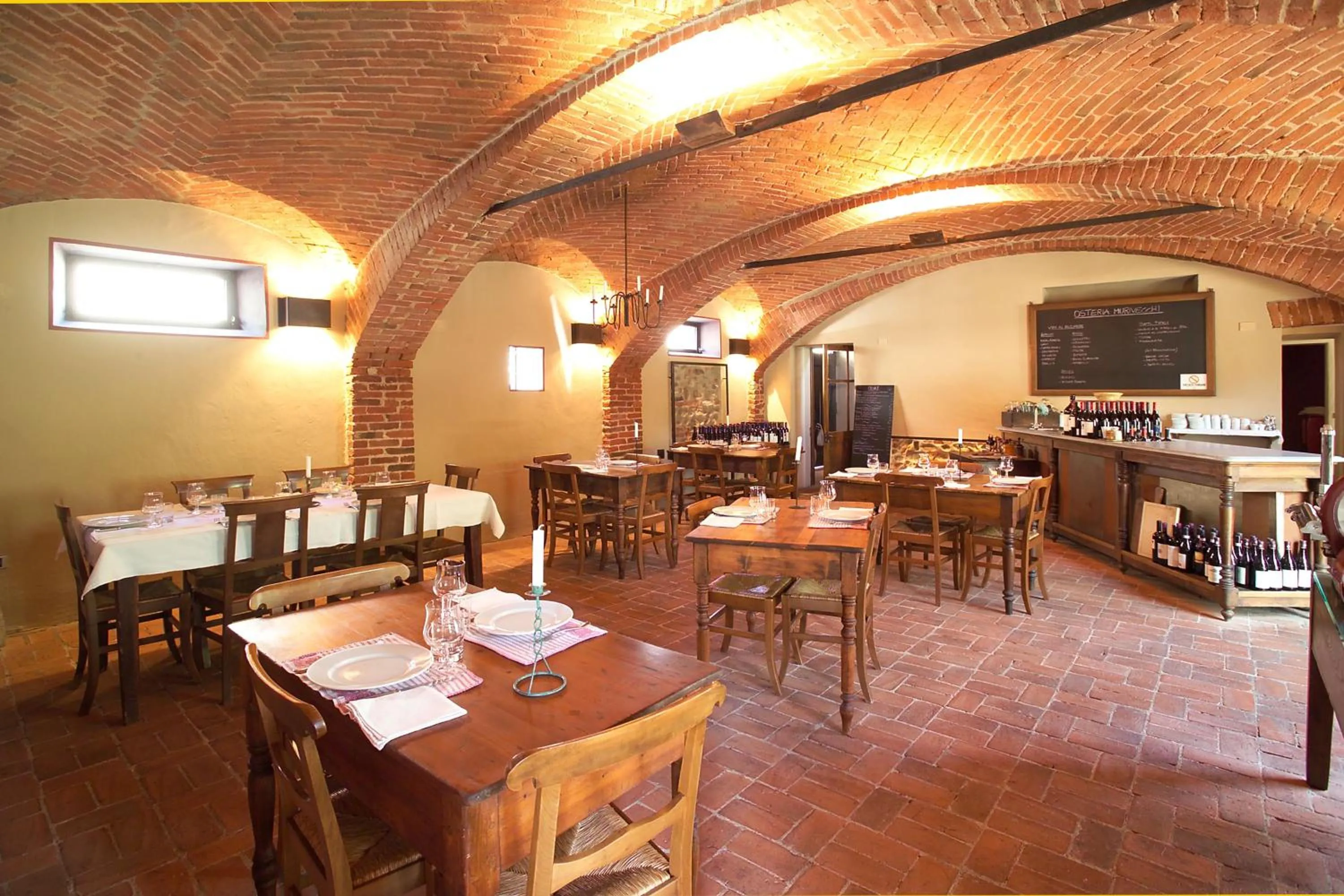 Restaurant/places to eat in Albergo Cantine Ascheri