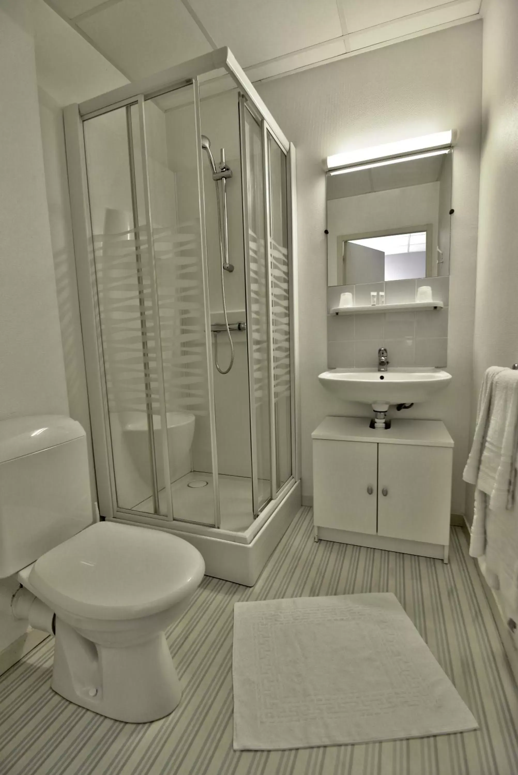 Bathroom in KOSY Appart'Hôtels - Le Cours Moreau