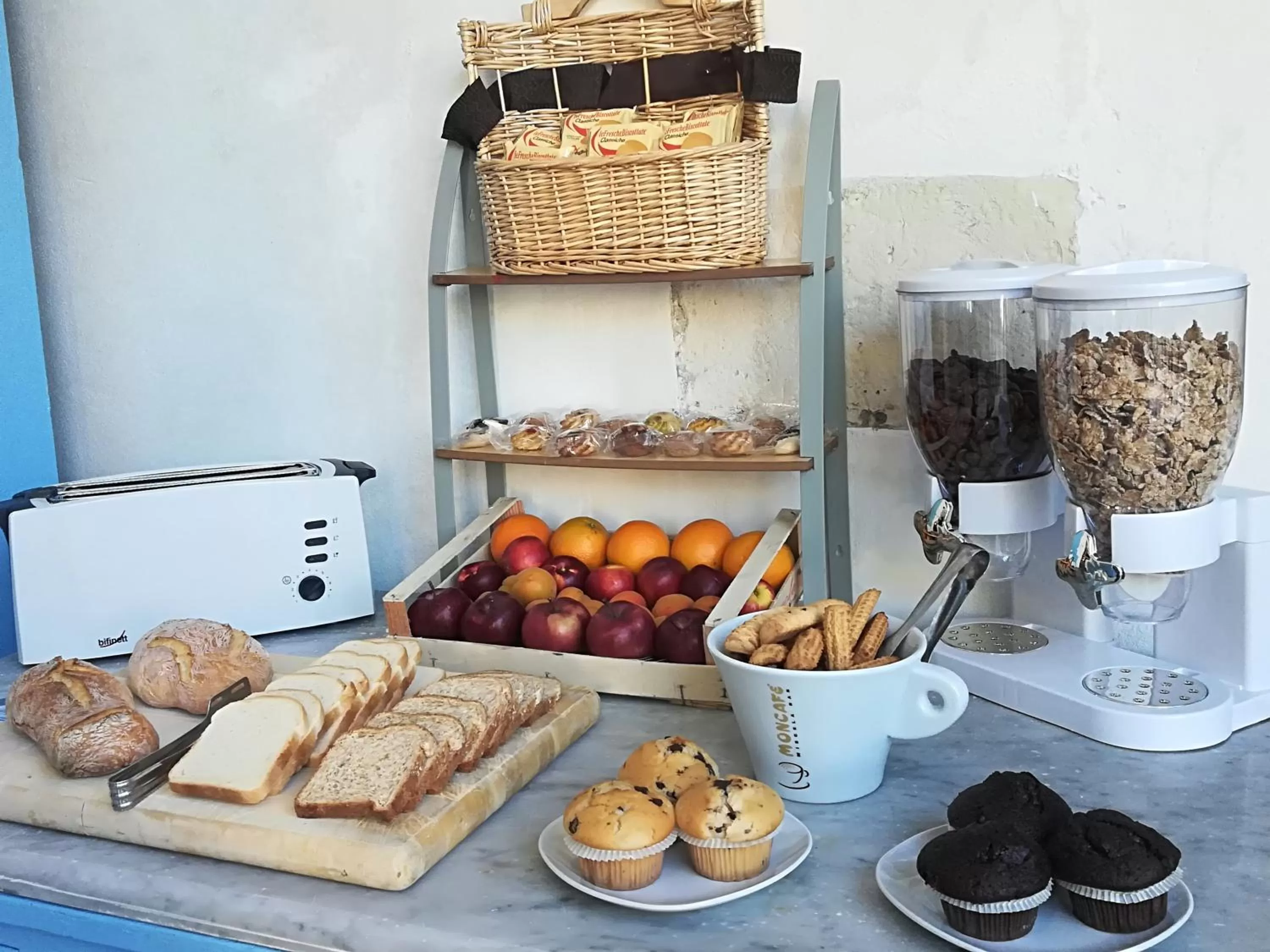 Italian breakfast in Residenza Donnafugata B&B