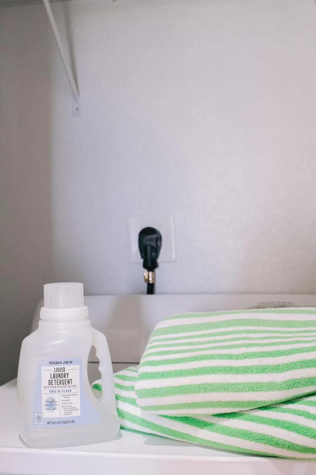 washing machine in Vistalmar Beach Resort